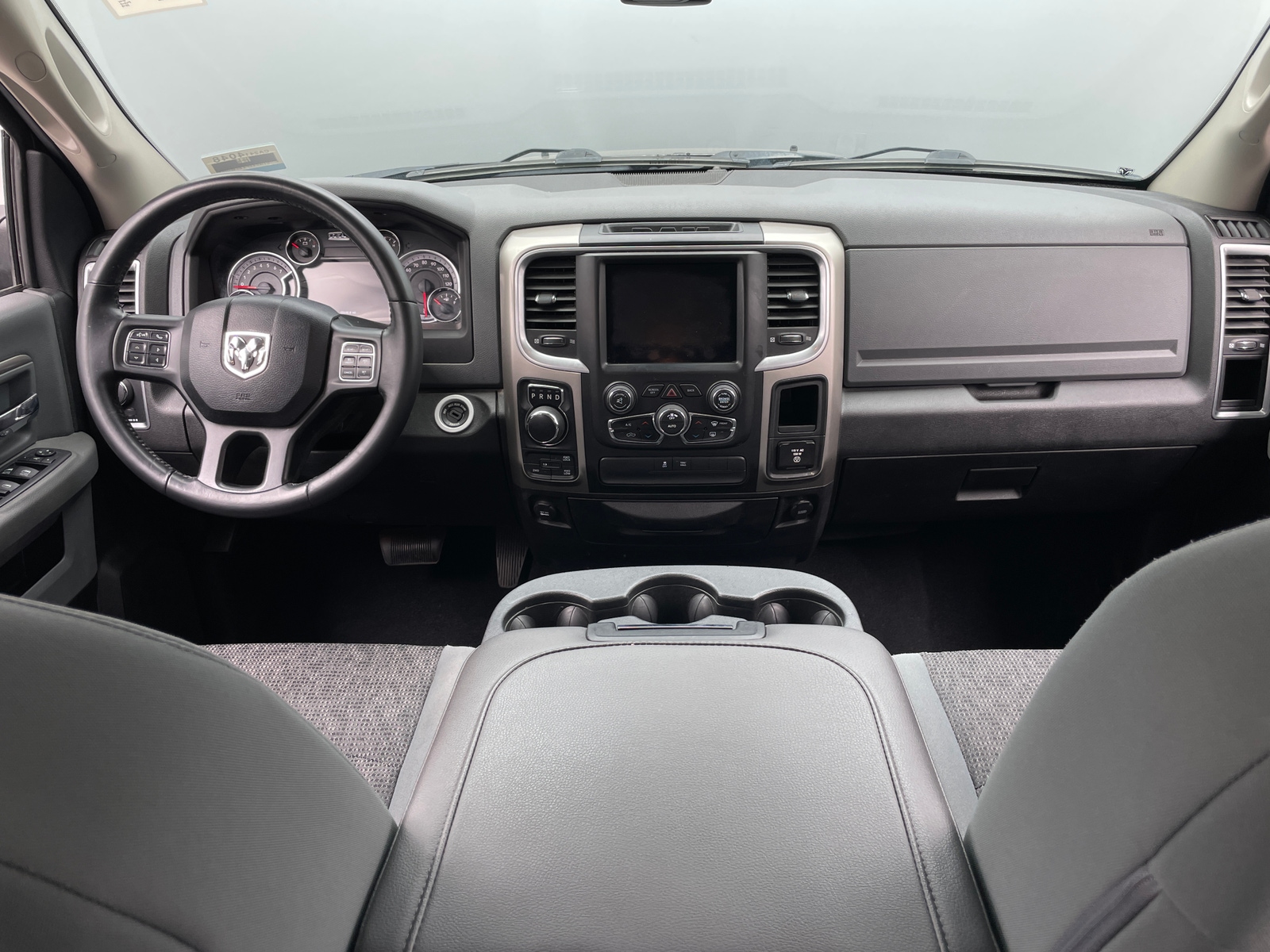 Thumbnail: 2019 RAM 1500 Classic - 3