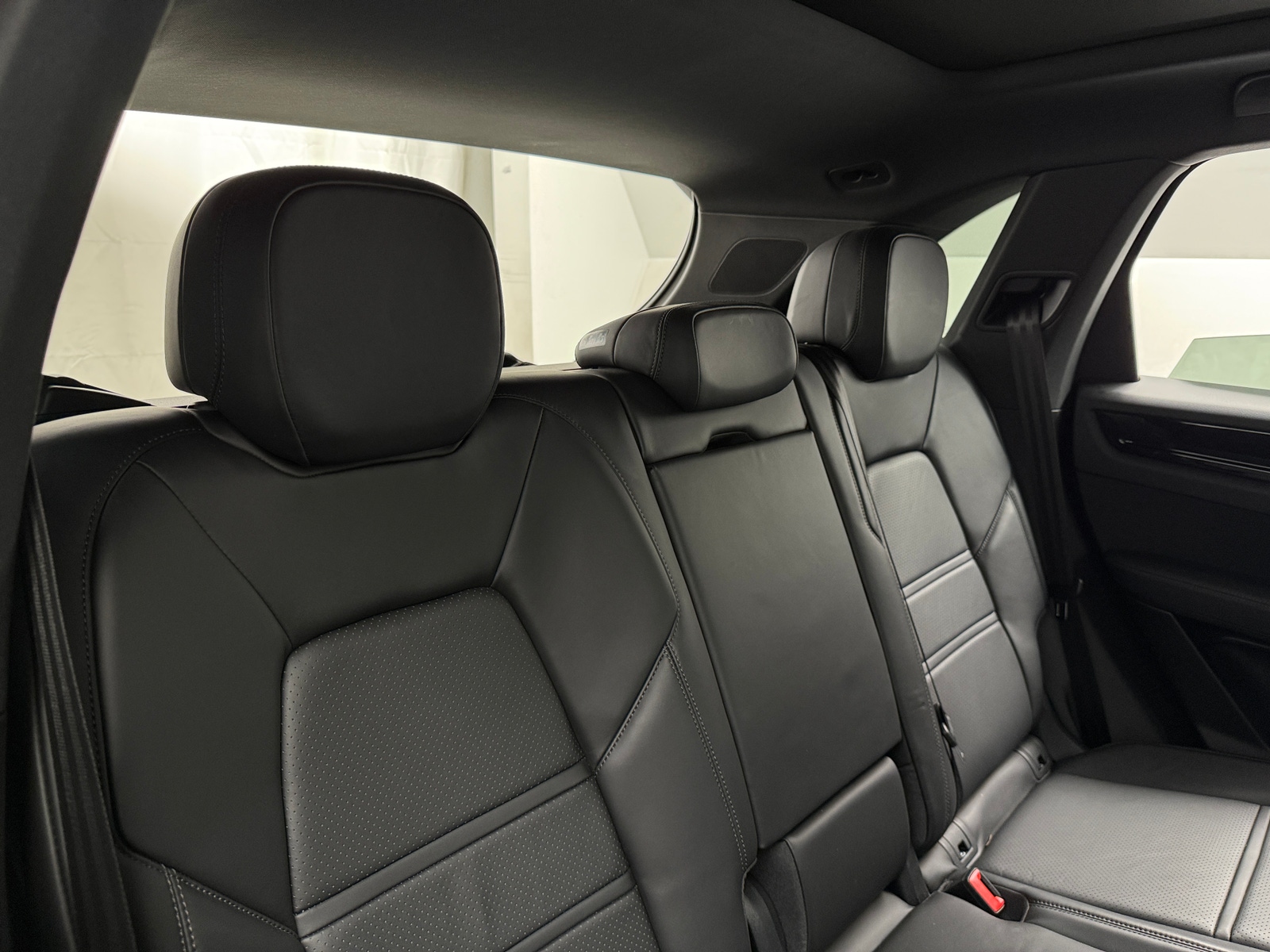 Thumbnail: 2020 Porsche Cayenne - 5