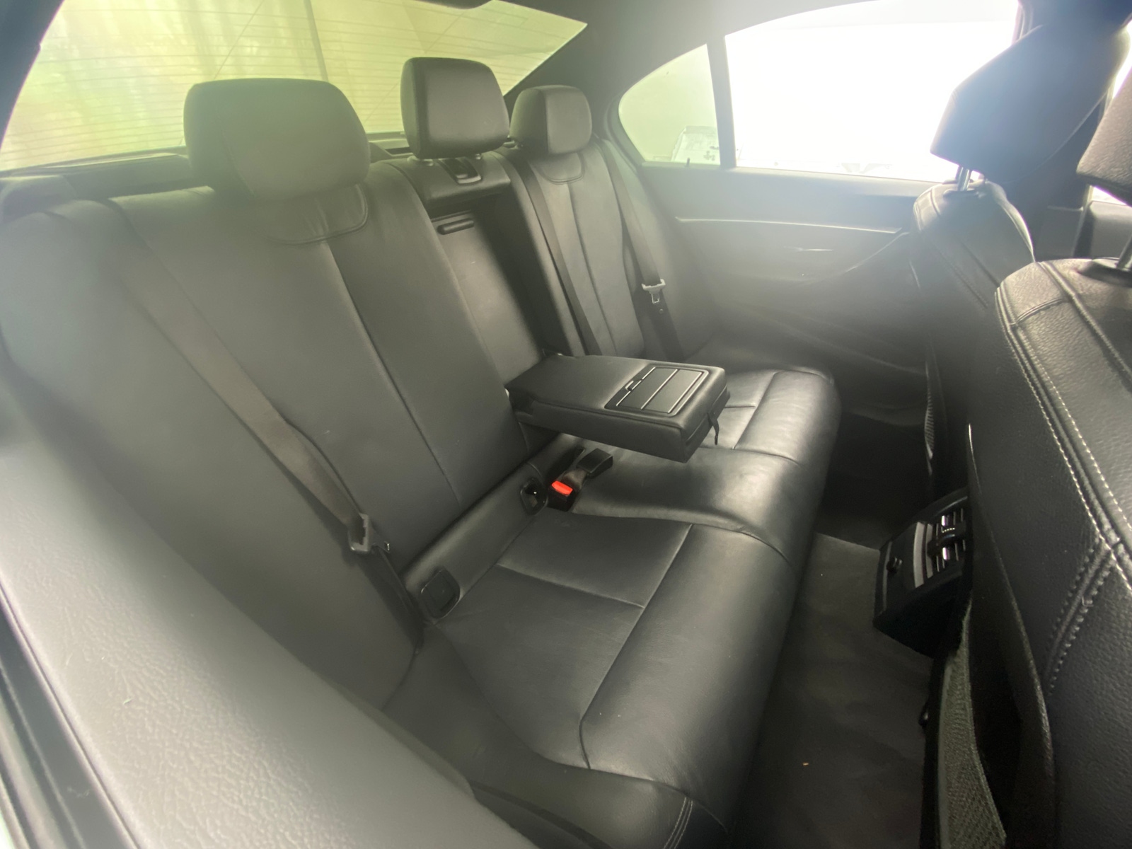 Thumbnail: 2018 BMW 3 Series - 5