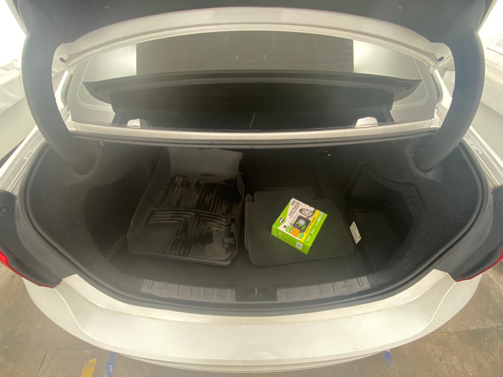 Thumbnail: 2018 BMW 3 Series - 6