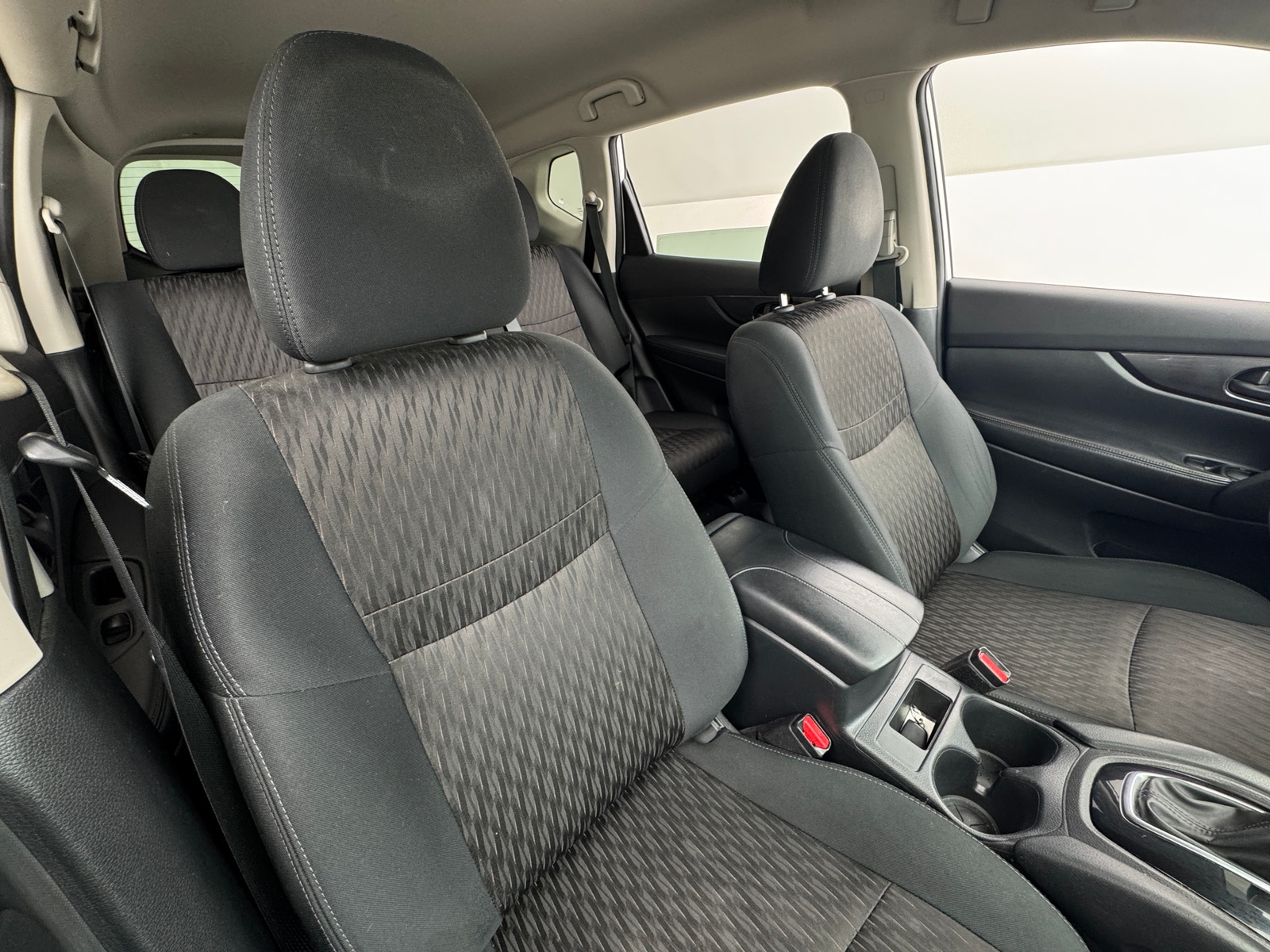 Thumbnail: 2019 Nissan Rogue - 2