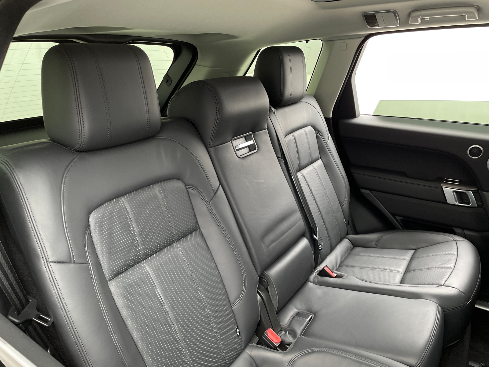 Thumbnail: 2020 Land Rover Range Rover Sport - 5