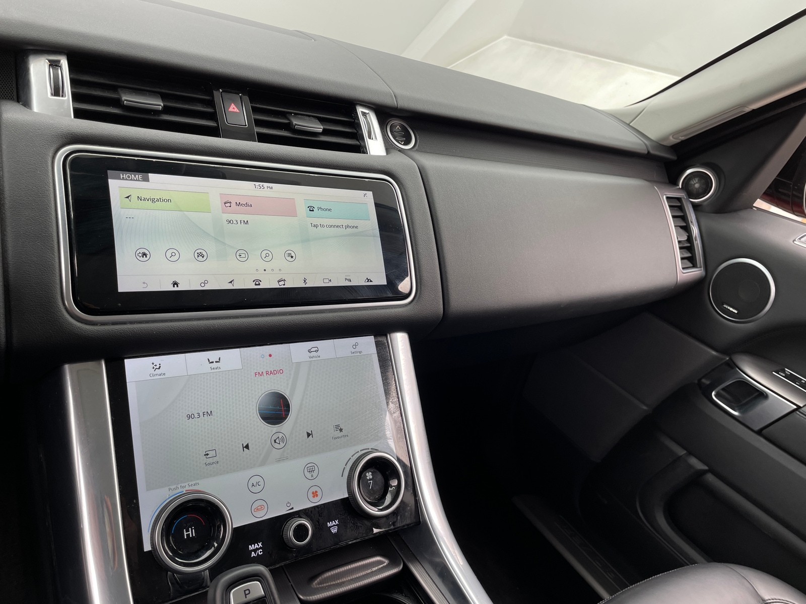 Thumbnail: 2020 Land Rover Range Rover Sport - 3