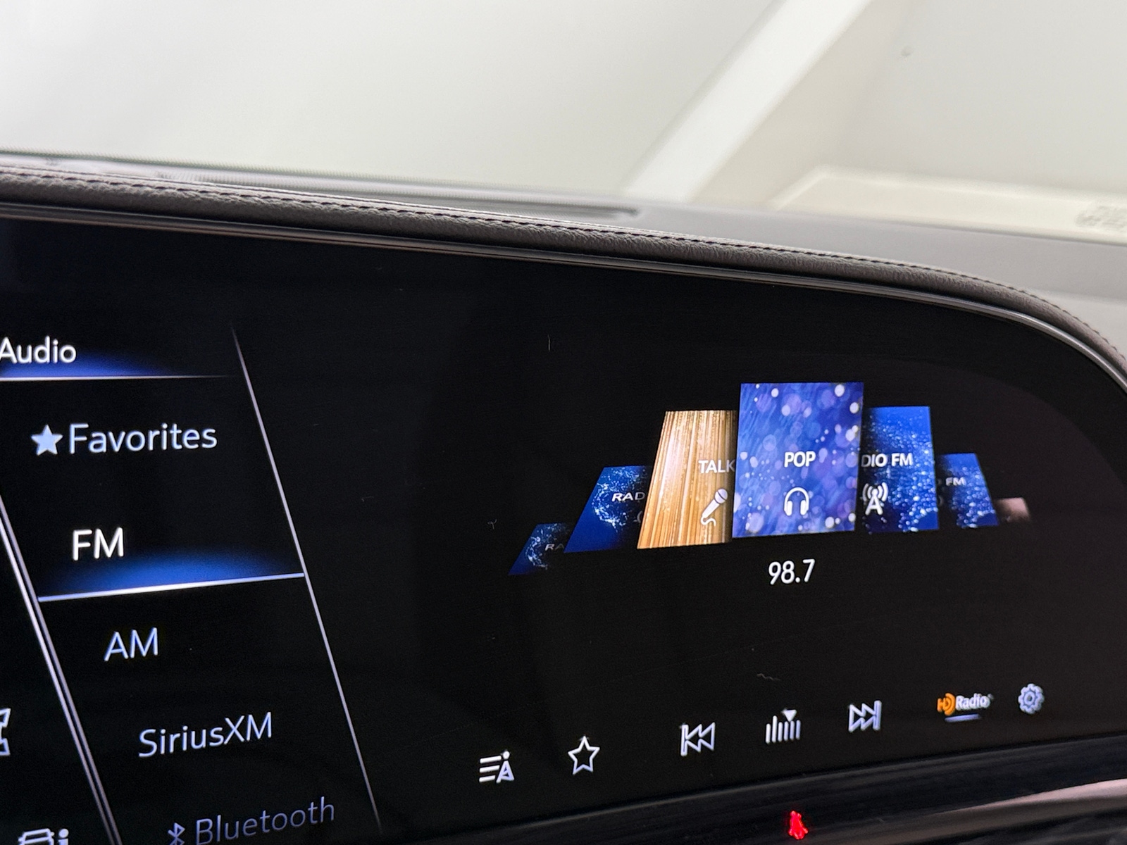 Thumbnail: 2023 Cadillac Escalade - 3