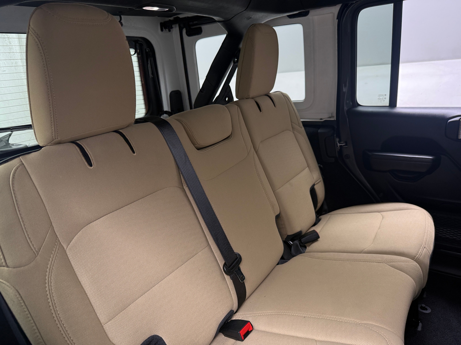 Thumbnail: 2021 Jeep Wrangler - 6