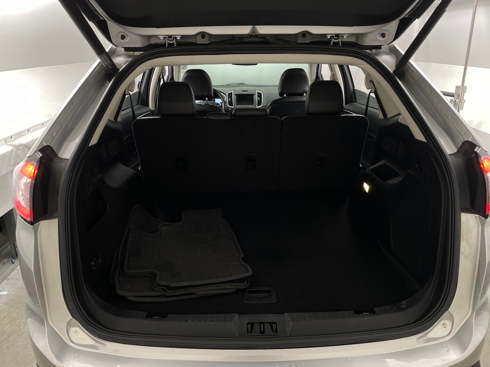 Thumbnail: 2016 Ford Edge - 6