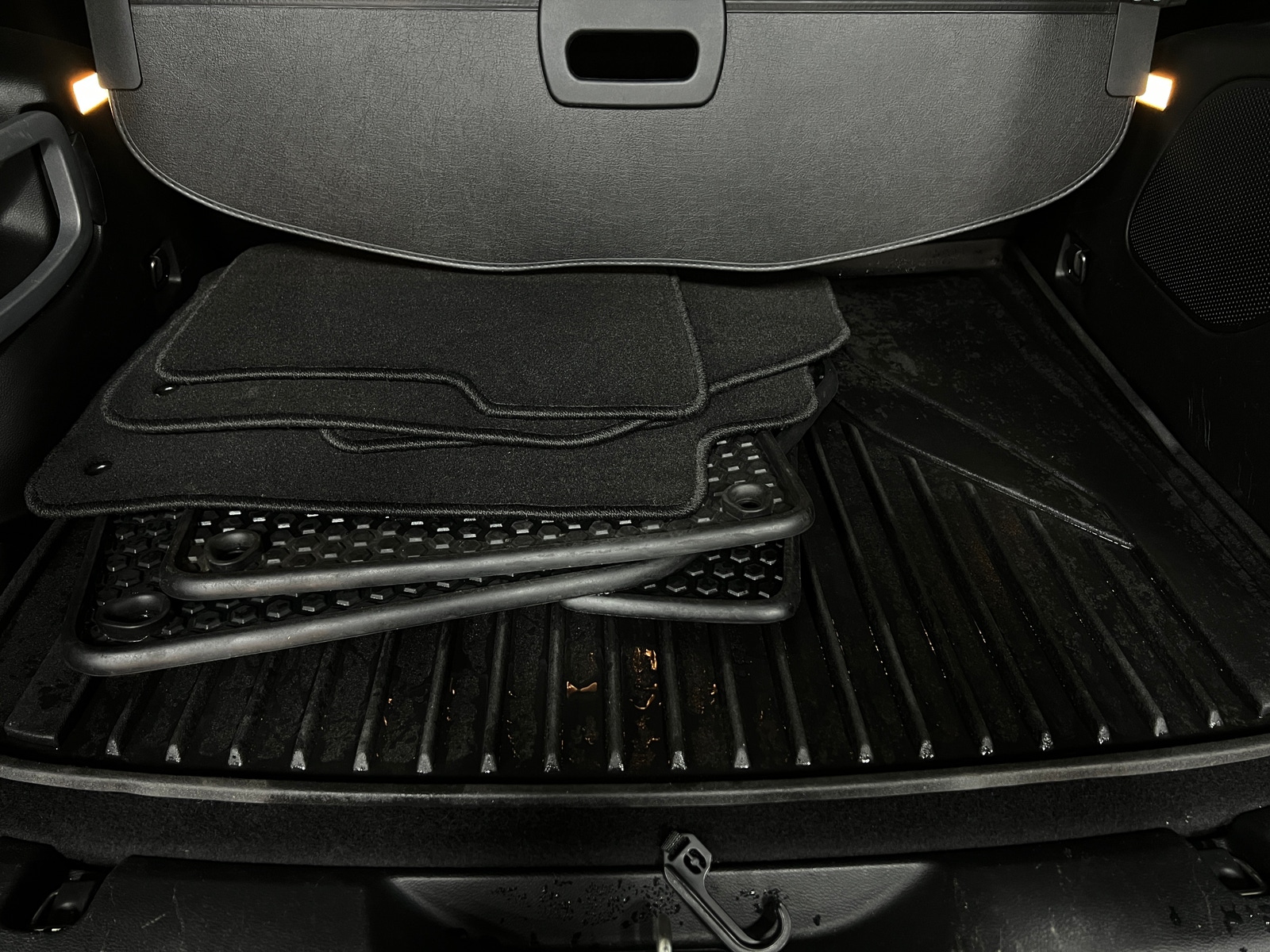 Thumbnail: 2017 Jeep Cherokee - 6