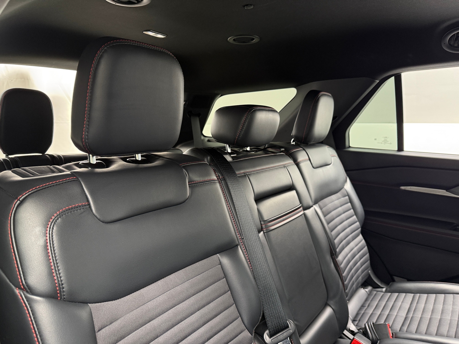 Thumbnail: 2025 Ford Explorer - 5