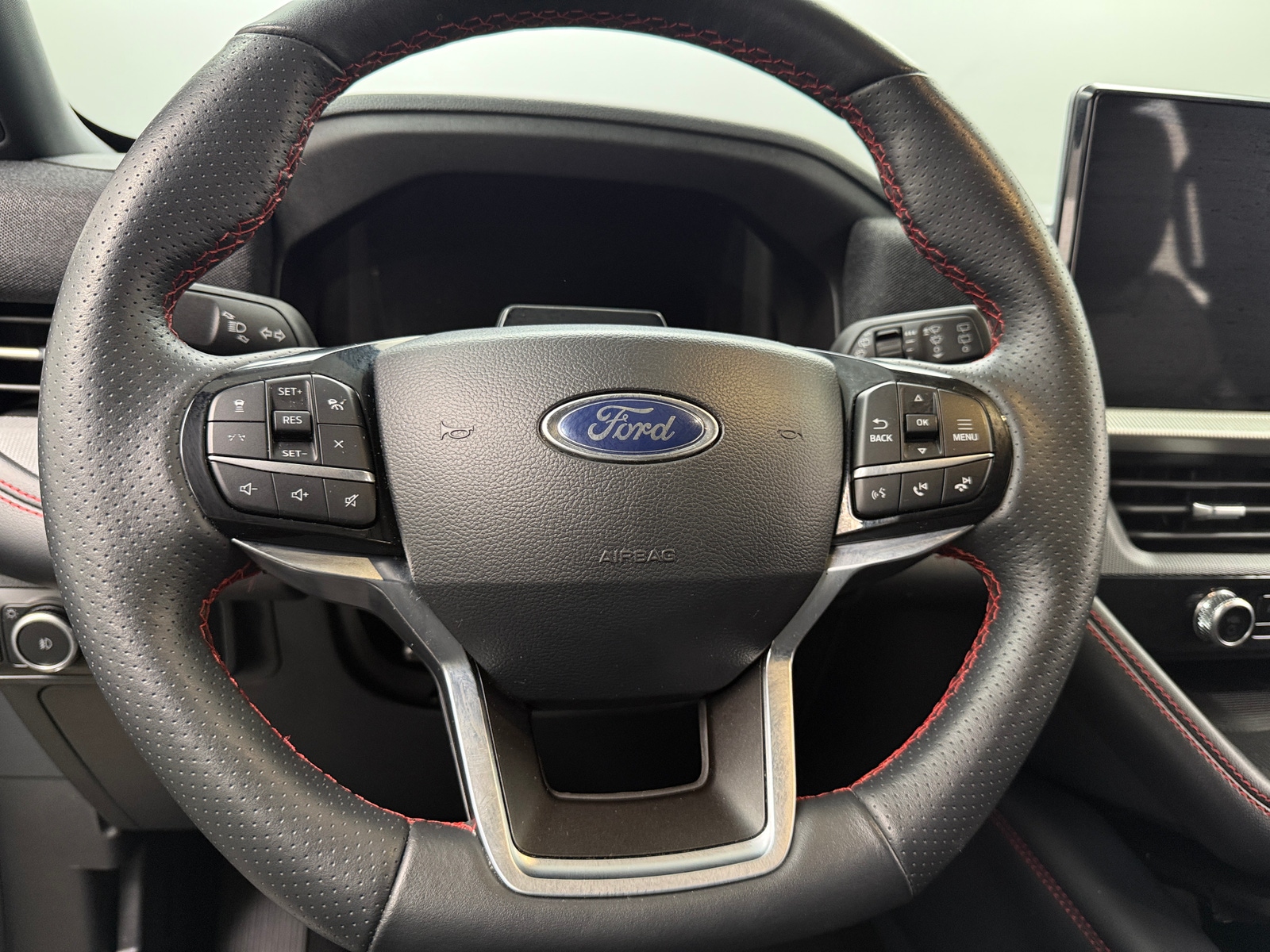 Thumbnail: 2025 Ford Explorer - 4