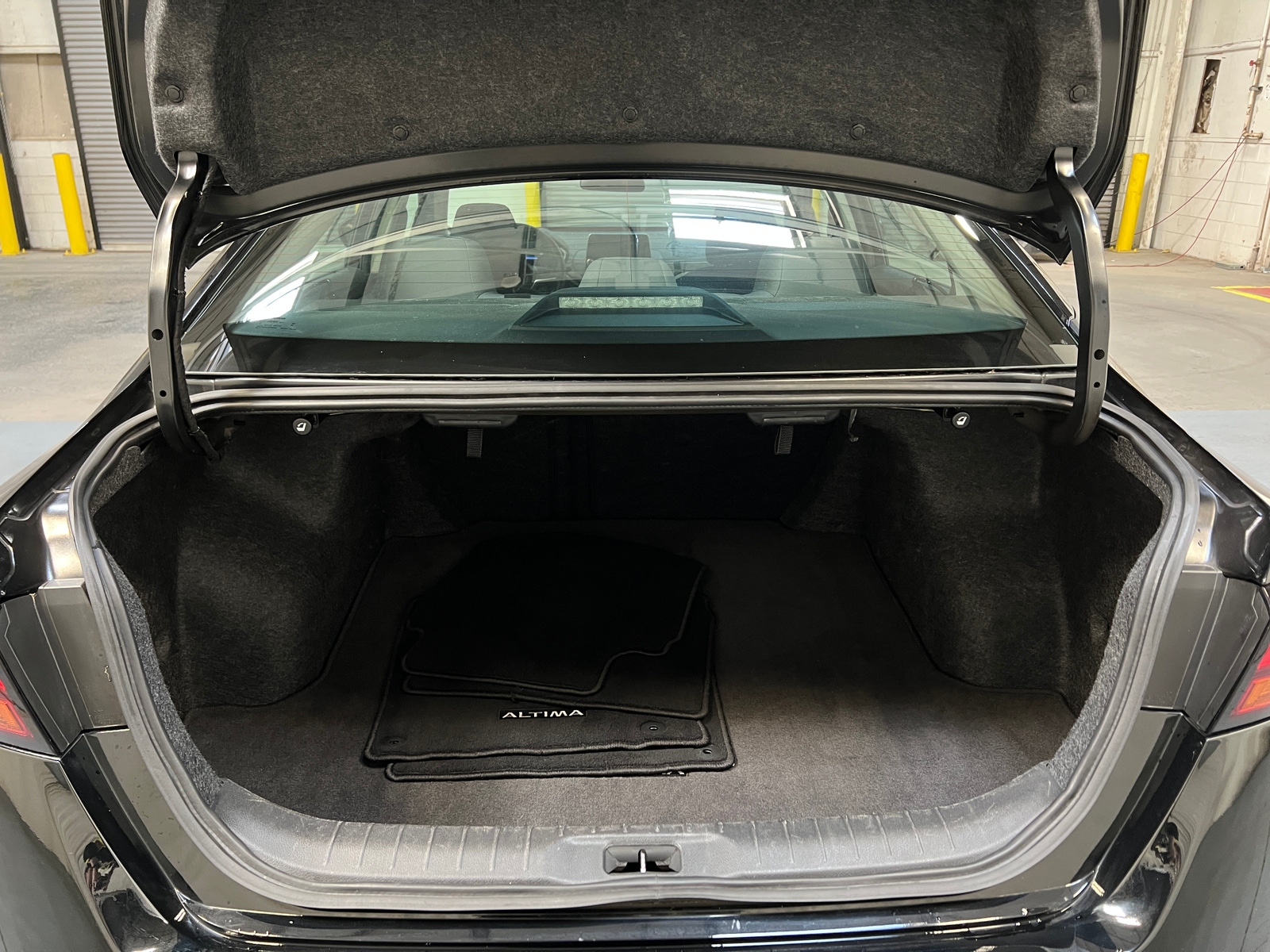 Thumbnail: 2025 Nissan Altima - 7