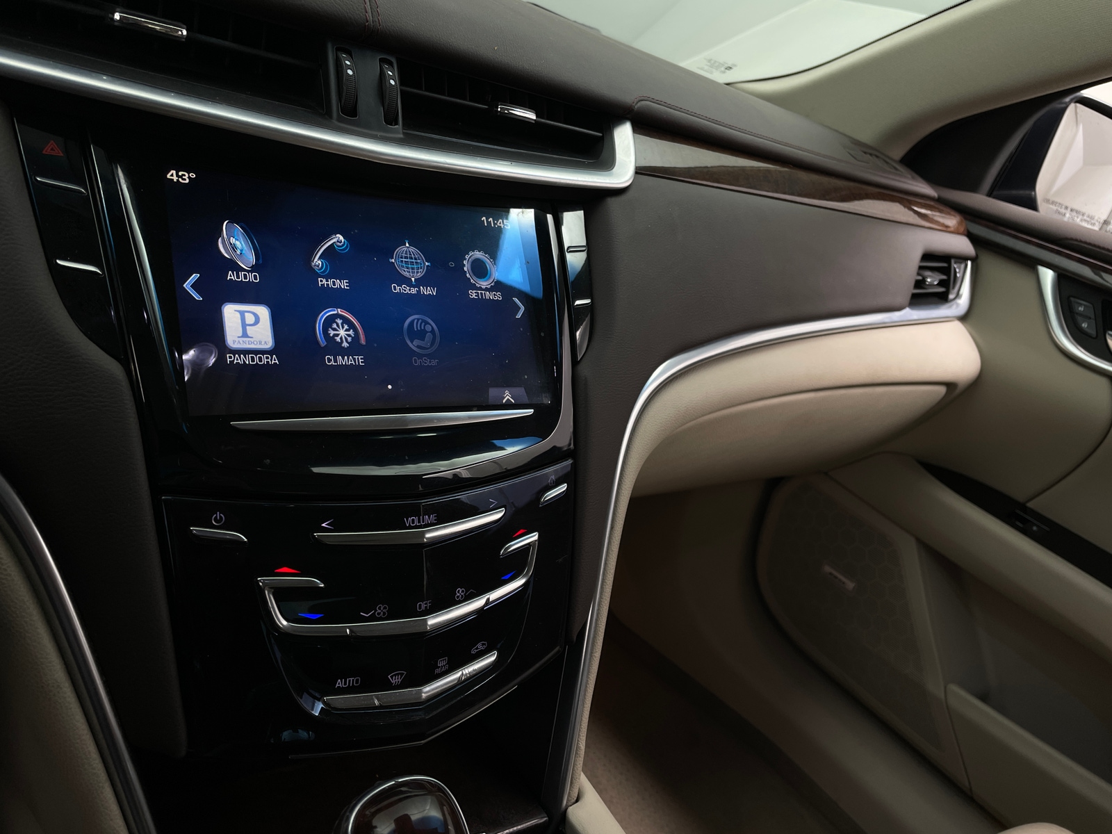 Thumbnail: 2013 Cadillac XTS - 3