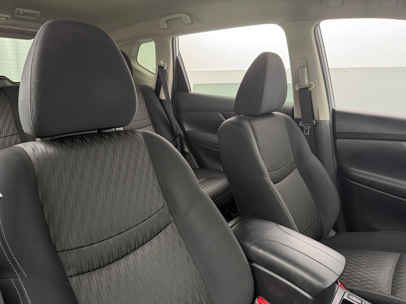 Thumbnail: 2017 Nissan Rogue - 2