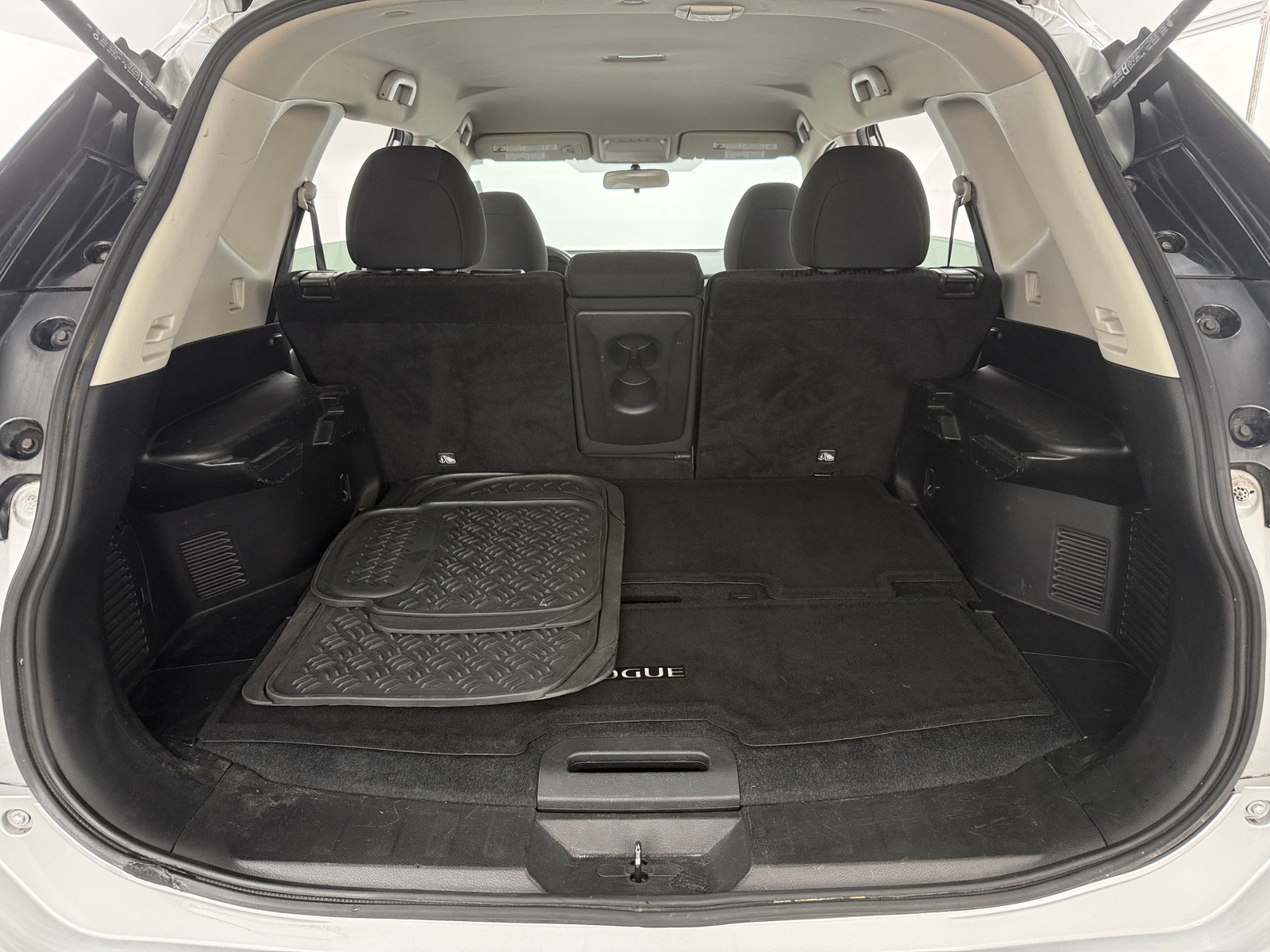 Thumbnail: 2017 Nissan Rogue - 7