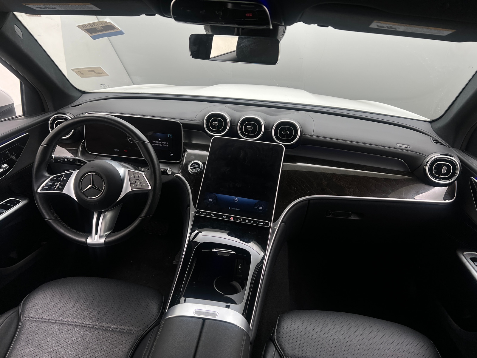 Thumbnail: 2024 Mercedes-Benz GLC - 2