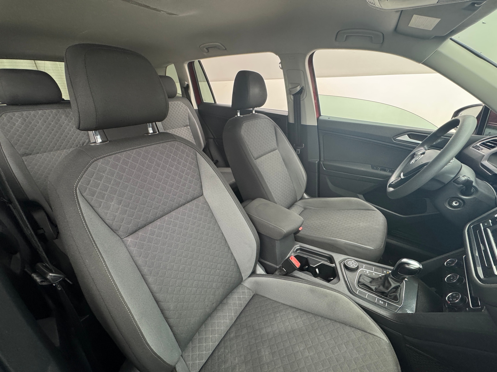 Thumbnail: 2019 Volkswagen Tiguan - 2