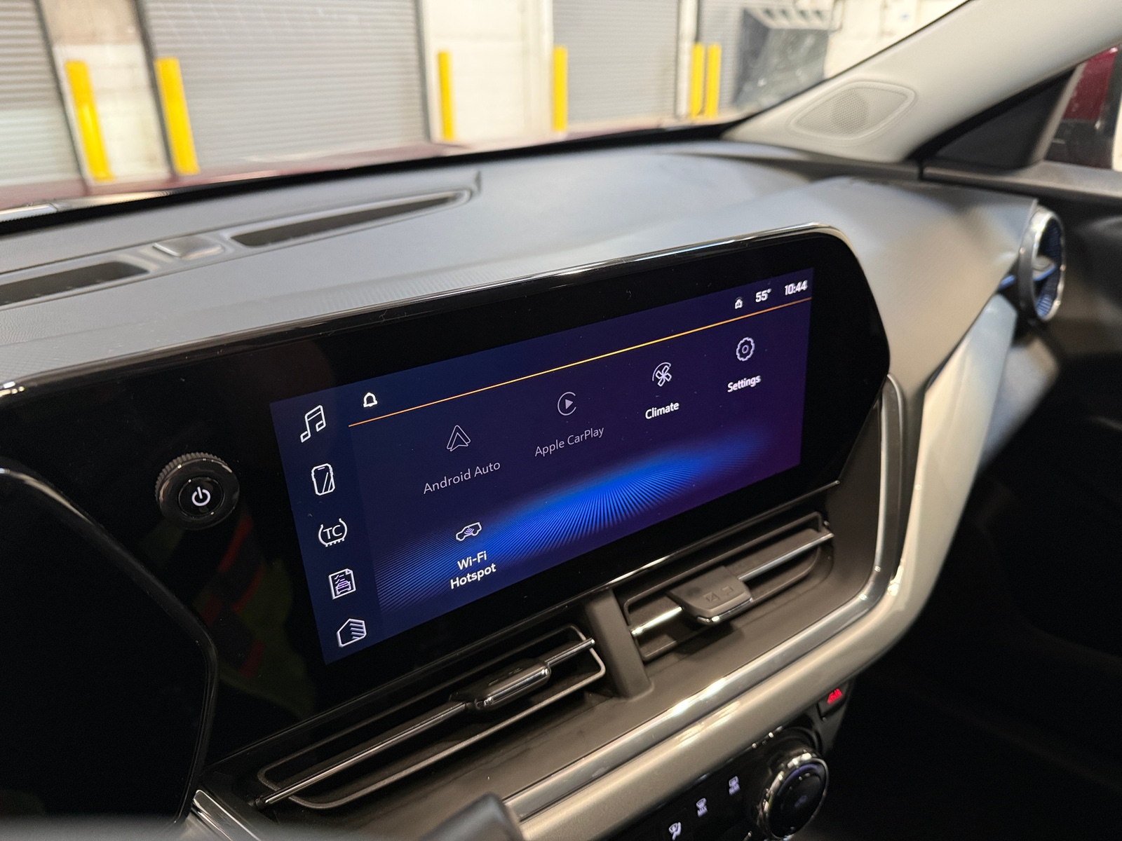 Thumbnail: 2025 Chevrolet Trax - 4