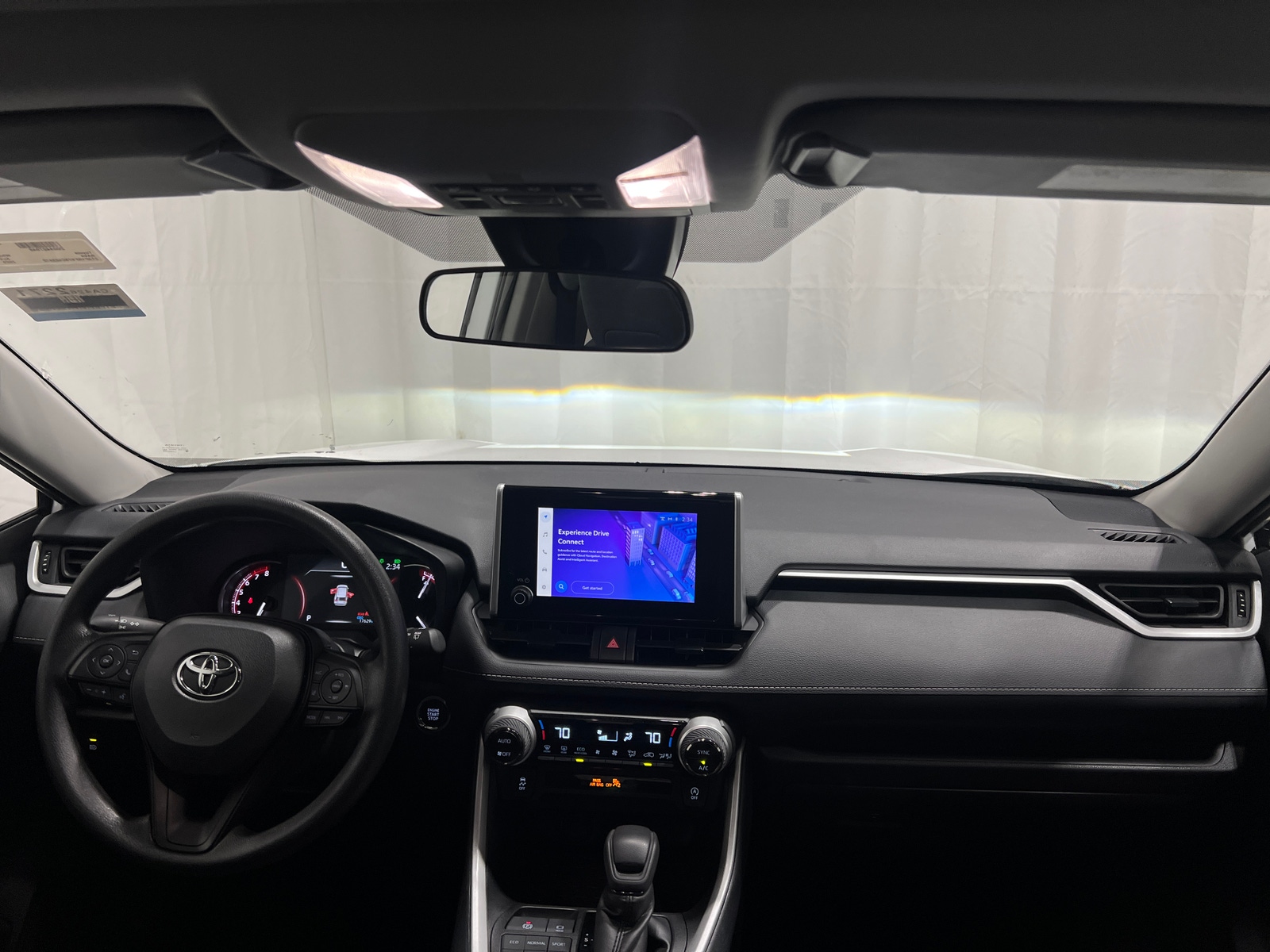 Thumbnail: 2025 Toyota RAV4 - 3