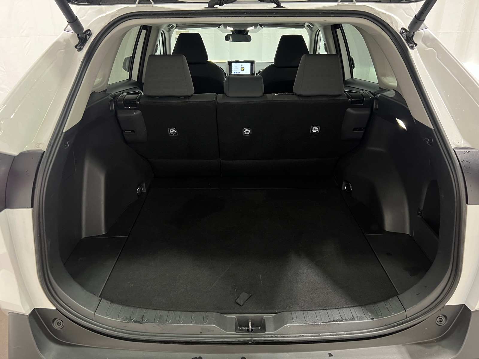 Thumbnail: 2025 Toyota RAV4 - 7