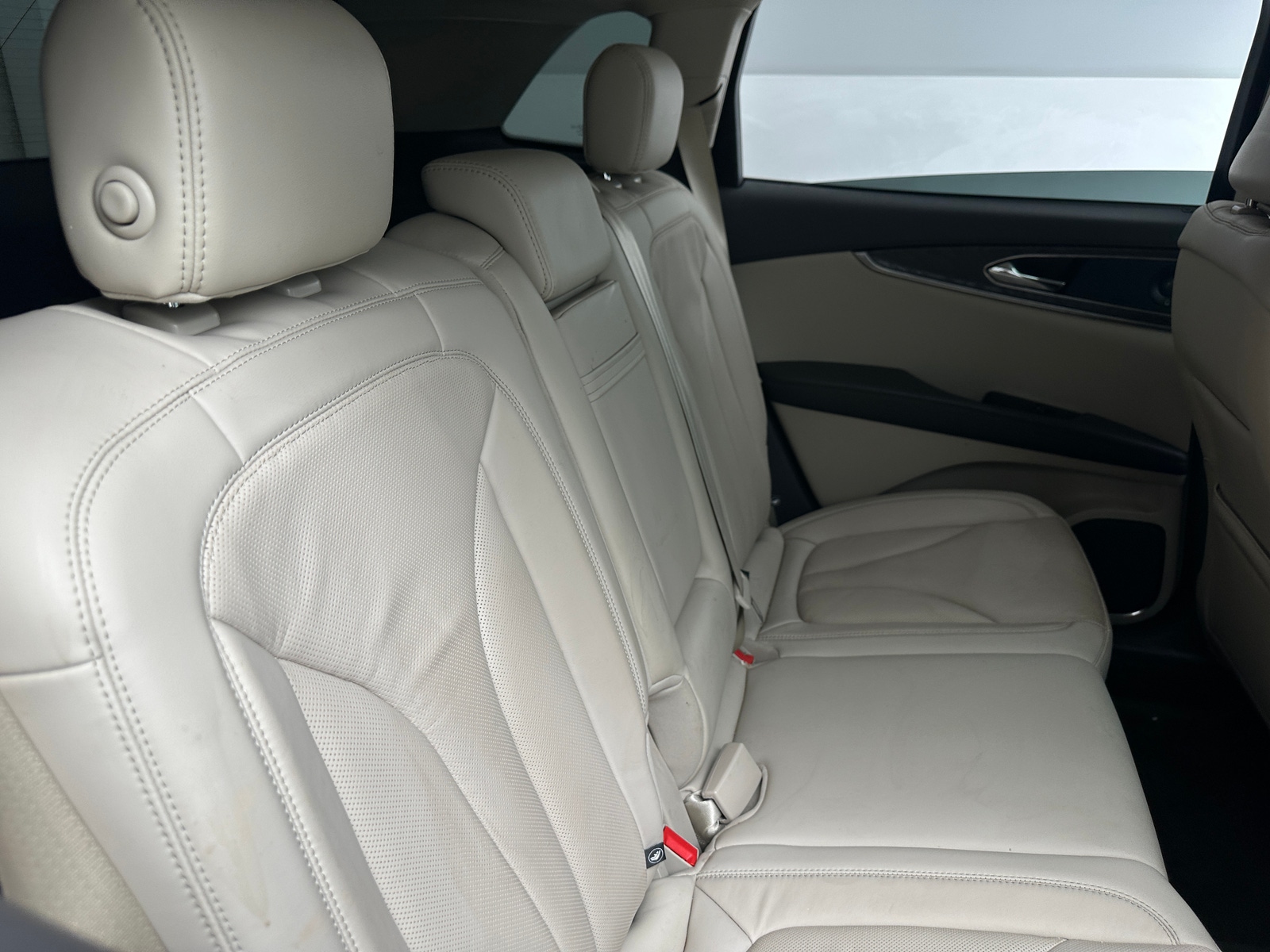 Thumbnail: 2020 Lincoln Nautilus - 5