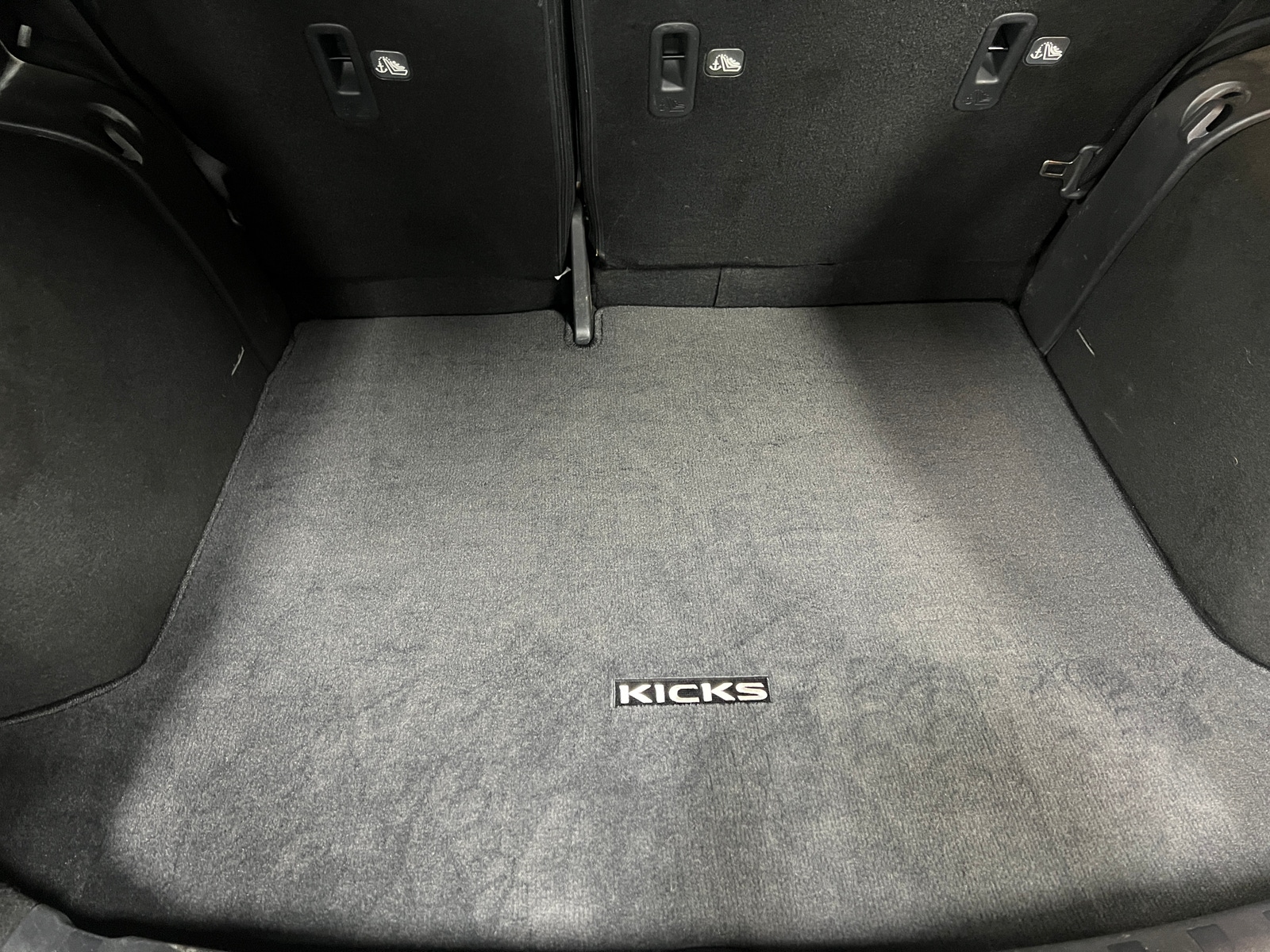 Thumbnail: 2023 Nissan Kicks - 7