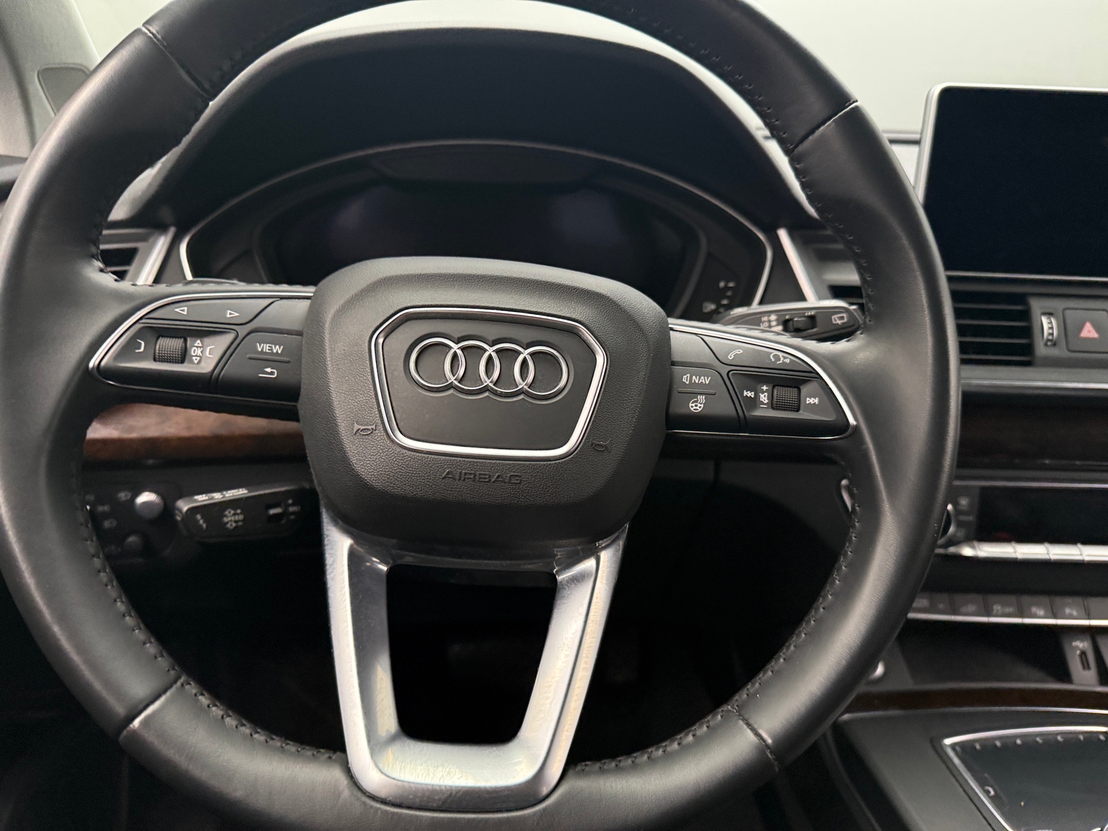 Thumbnail: 2020 Audi Q5 - 4