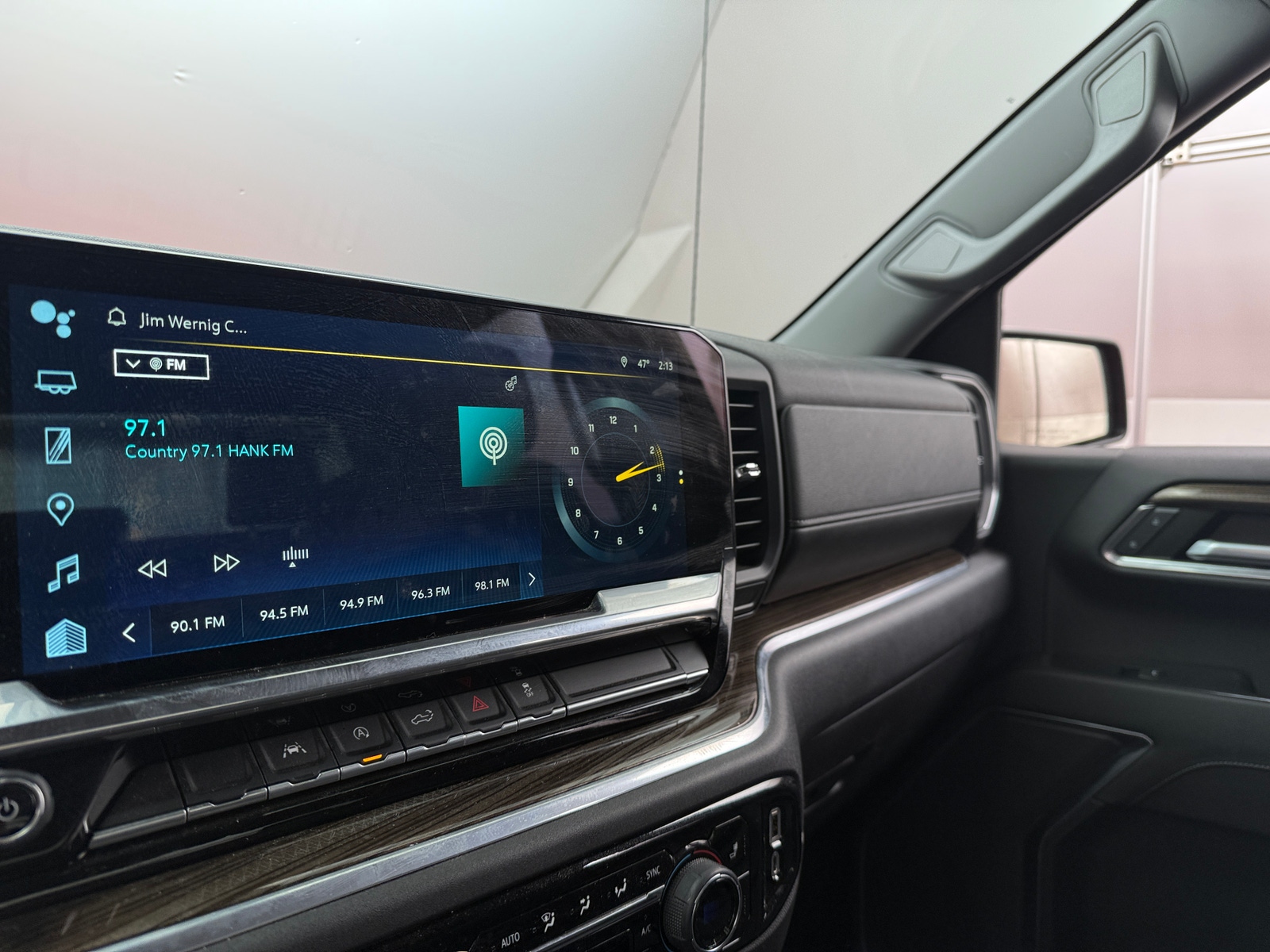 Thumbnail: 2022 Chevrolet Silverado 1500 - 4