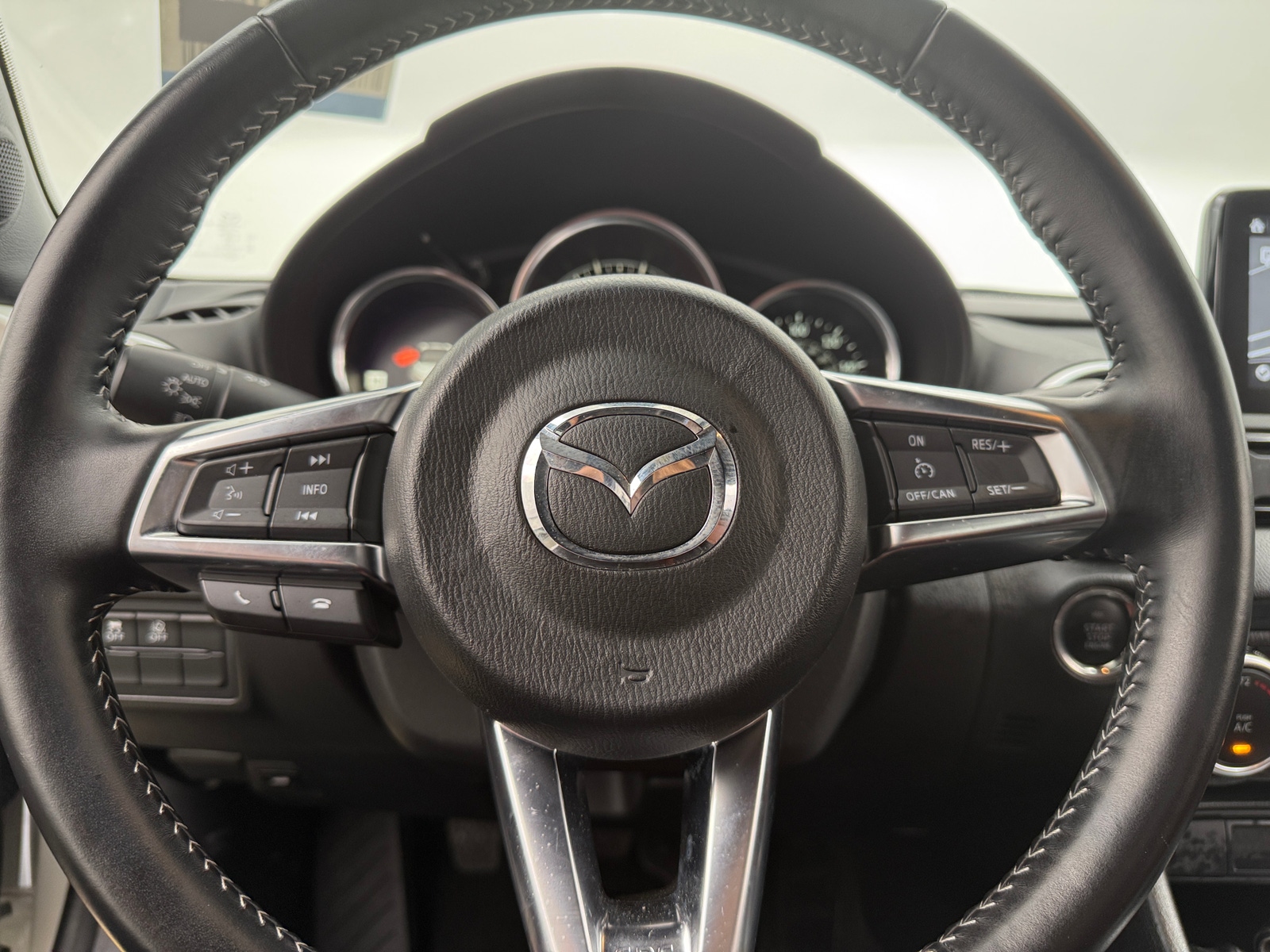 Thumbnail: 2023 Mazda MX-5 Miata - 4