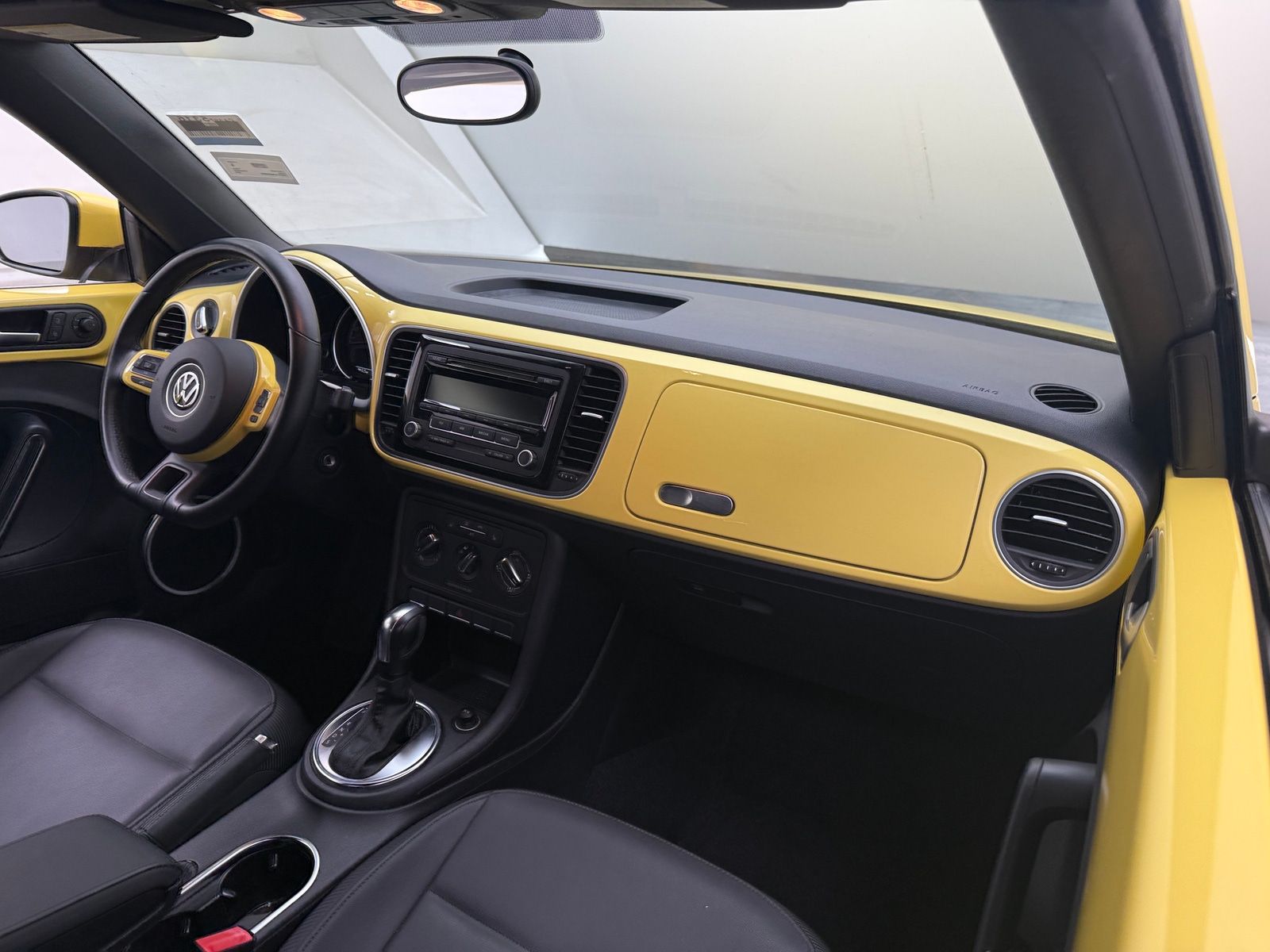 Thumbnail: 2014 Volkswagen Beetle - 2