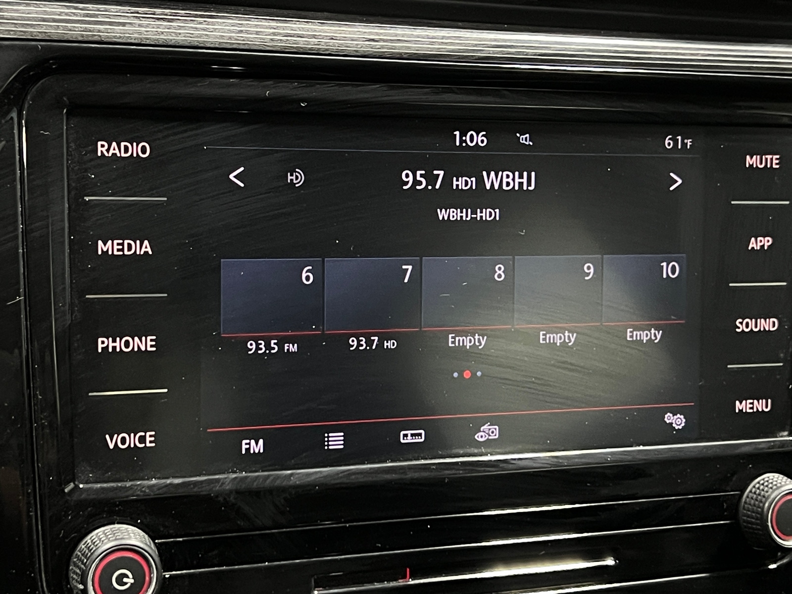 Thumbnail: 2020 Volkswagen Passat - 4