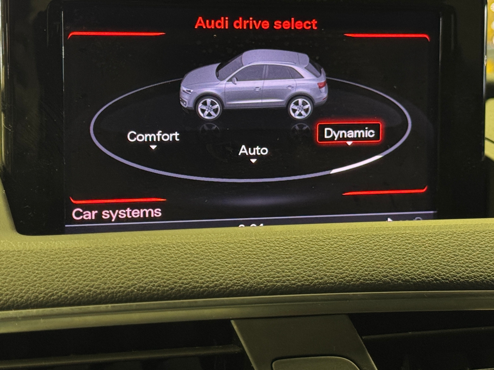 Thumbnail: 2016 Audi Q3 - 3