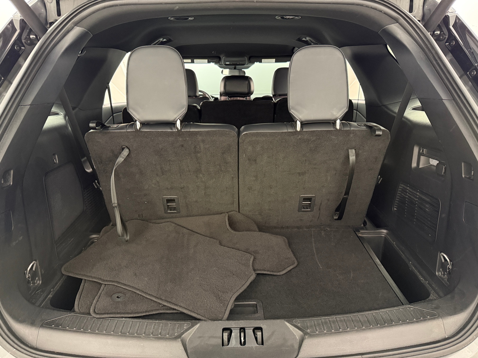 Thumbnail: 2025 Ford Explorer - 7