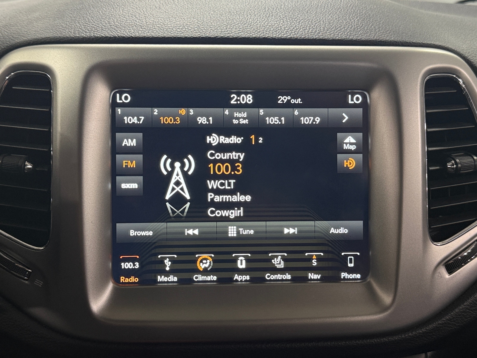 Thumbnail: 2019 Jeep Compass - 3