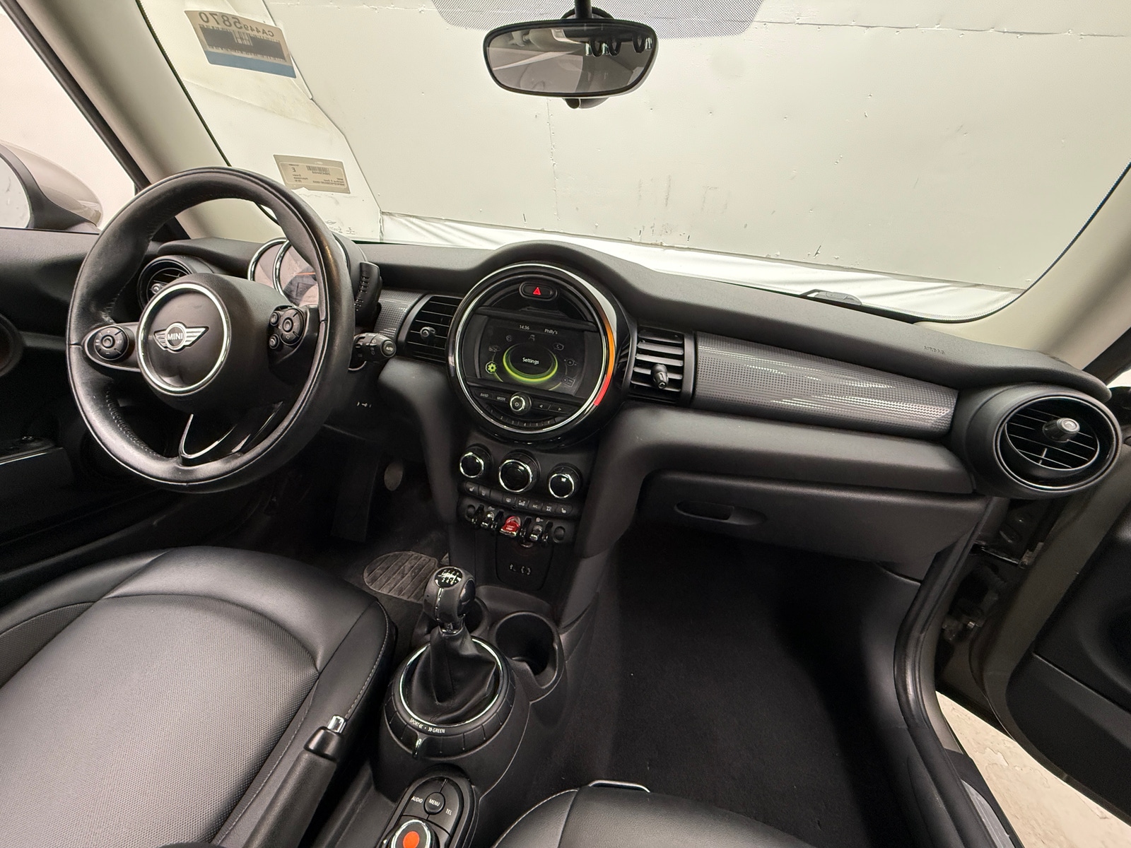 Thumbnail: 2016 MINI Cooper Hardtop - 2