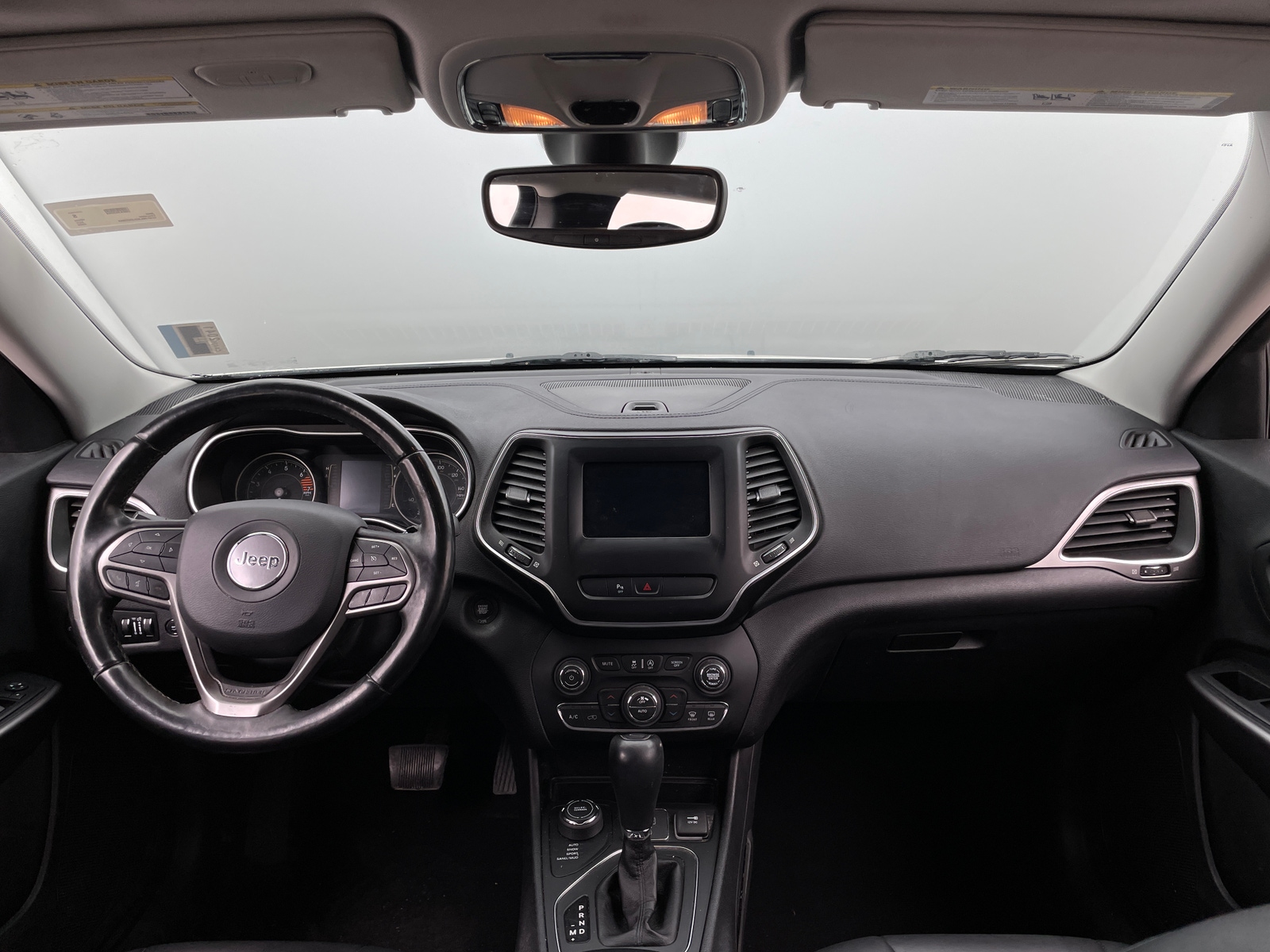 Thumbnail: 2020 Jeep Cherokee - 3