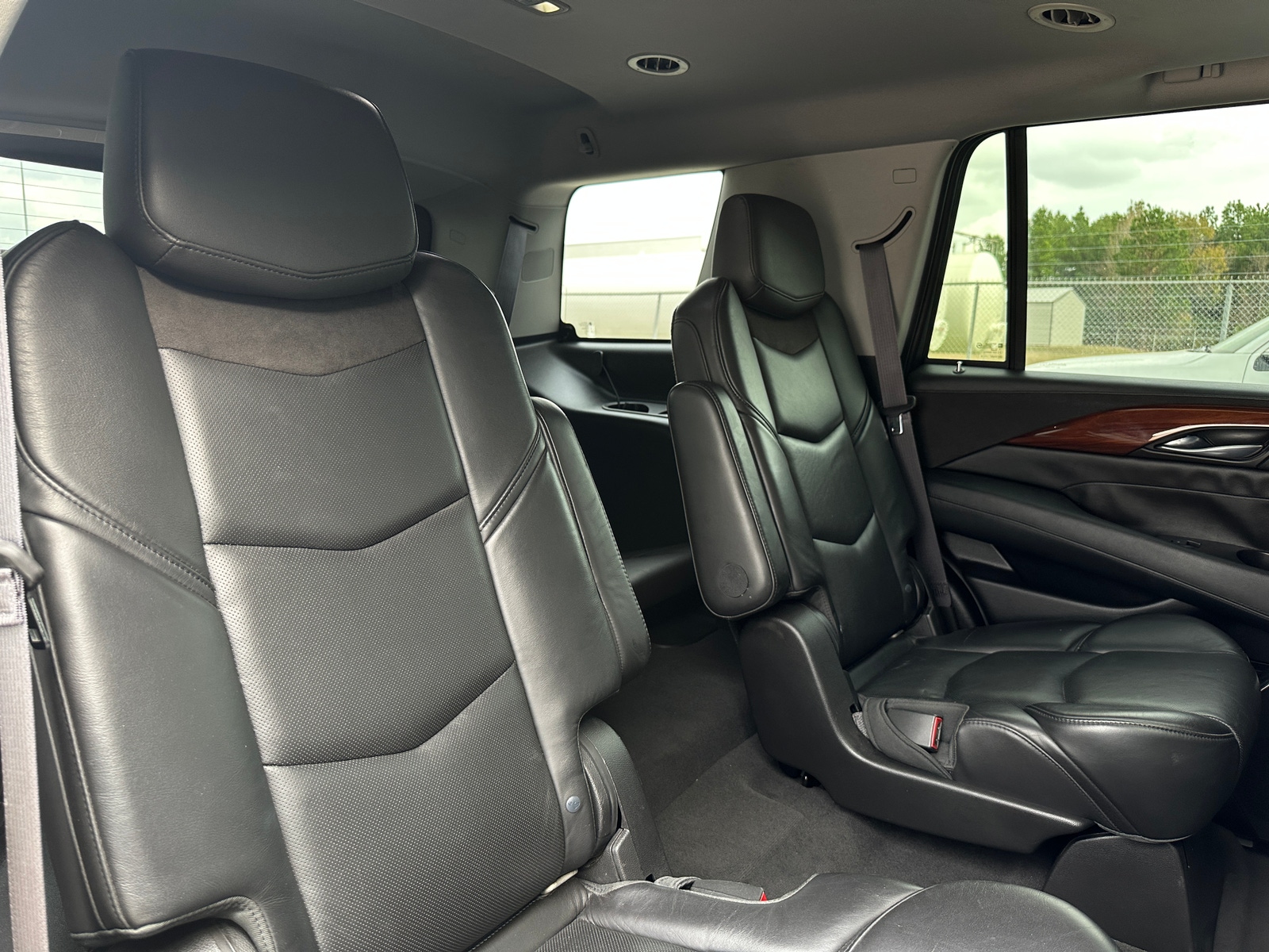 Thumbnail: 2015 Cadillac Escalade - 5