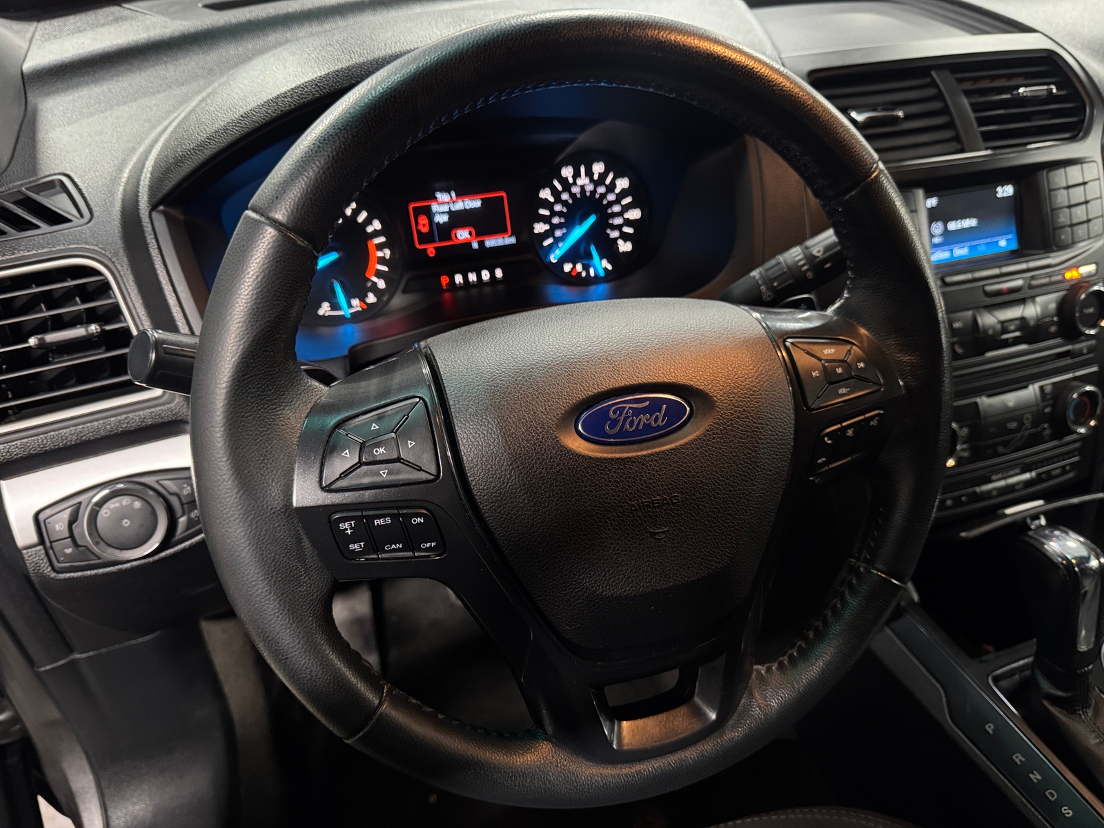 Thumbnail: 2017 Ford Explorer - 5