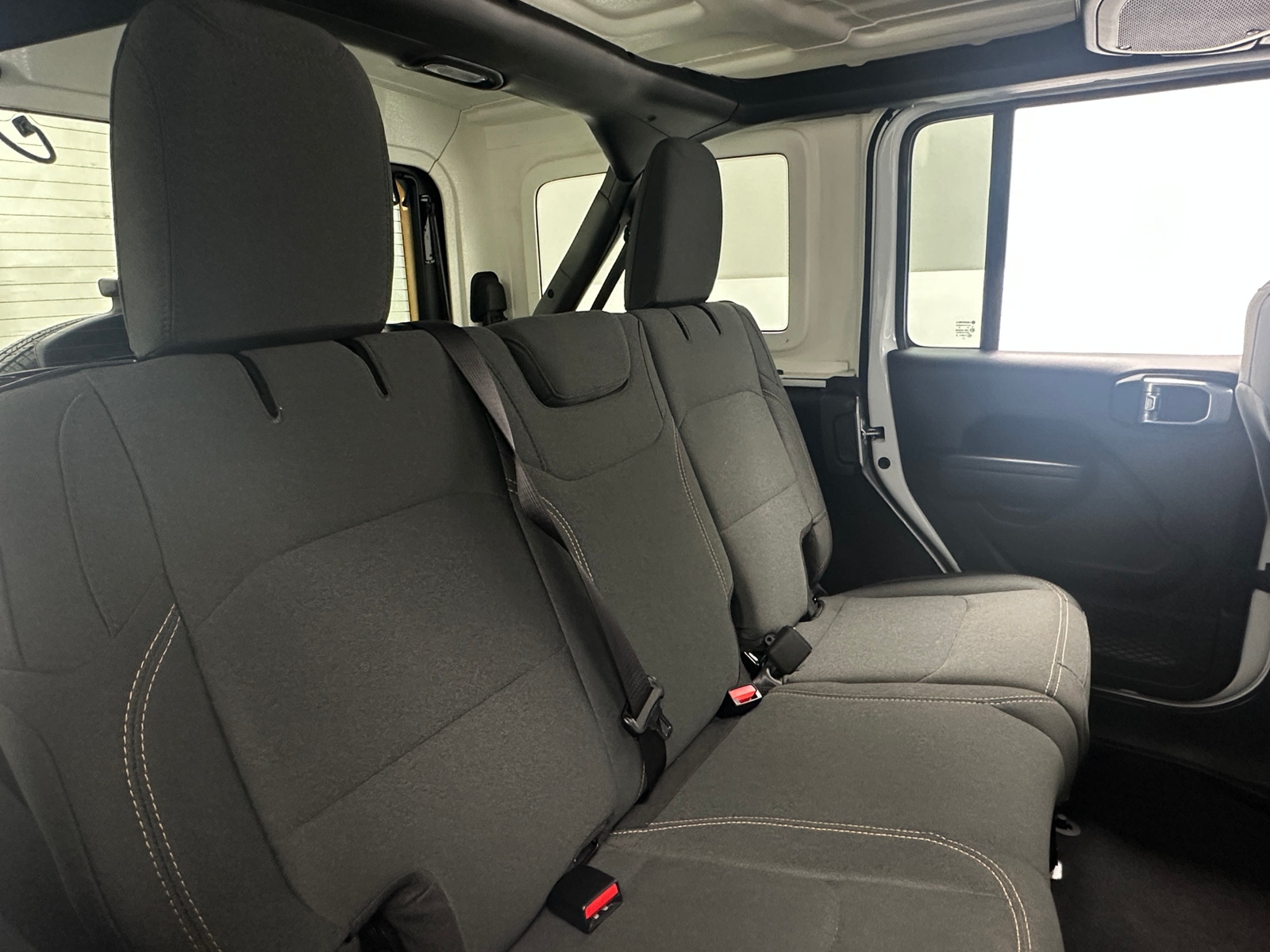 Thumbnail: 2025 Jeep Wrangler - 6