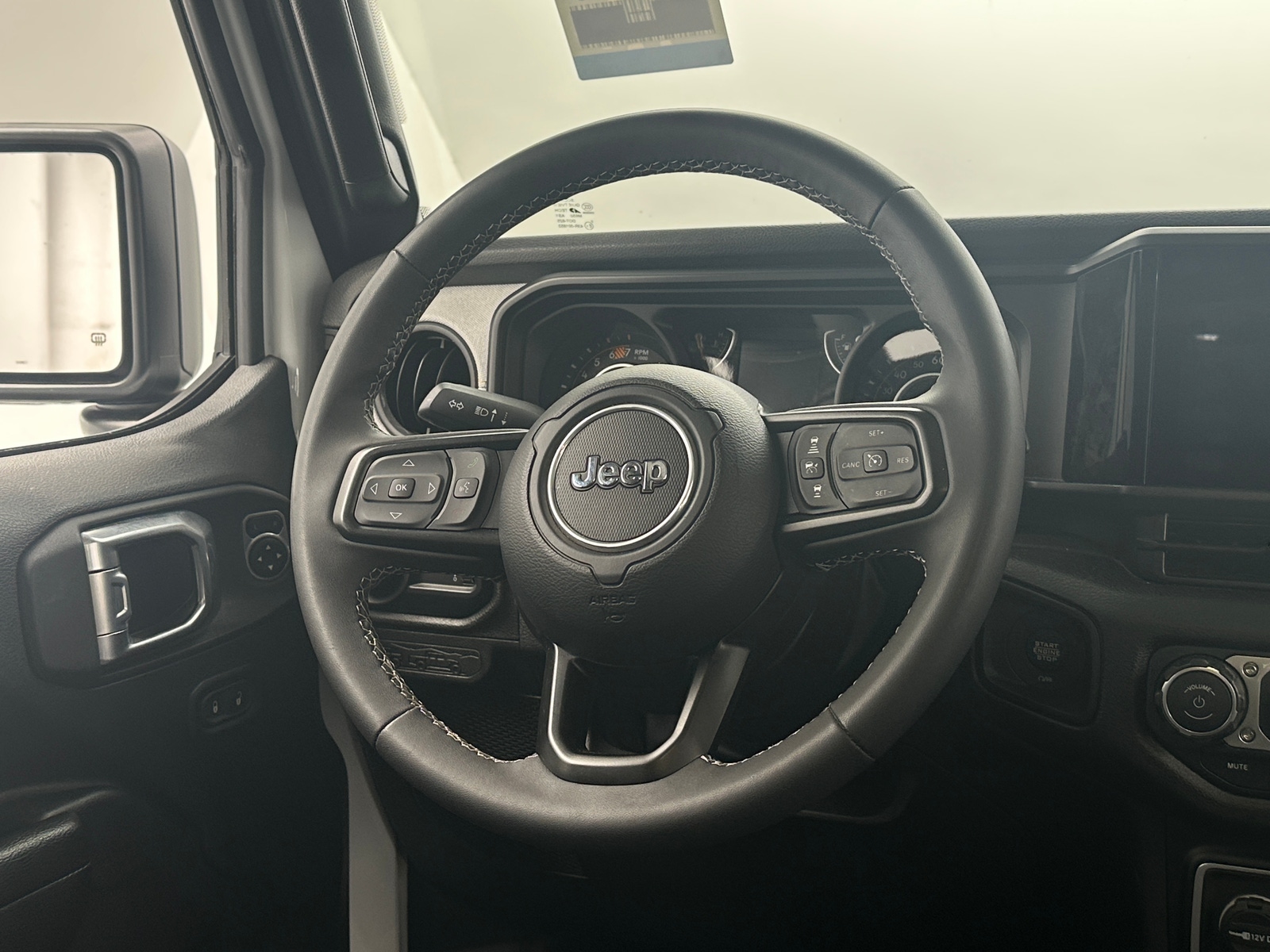 Thumbnail: 2025 Jeep Wrangler - 5