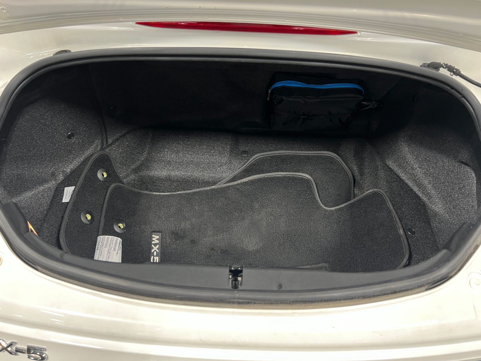 Thumbnail: 2021 Mazda MX-5 Miata - 6