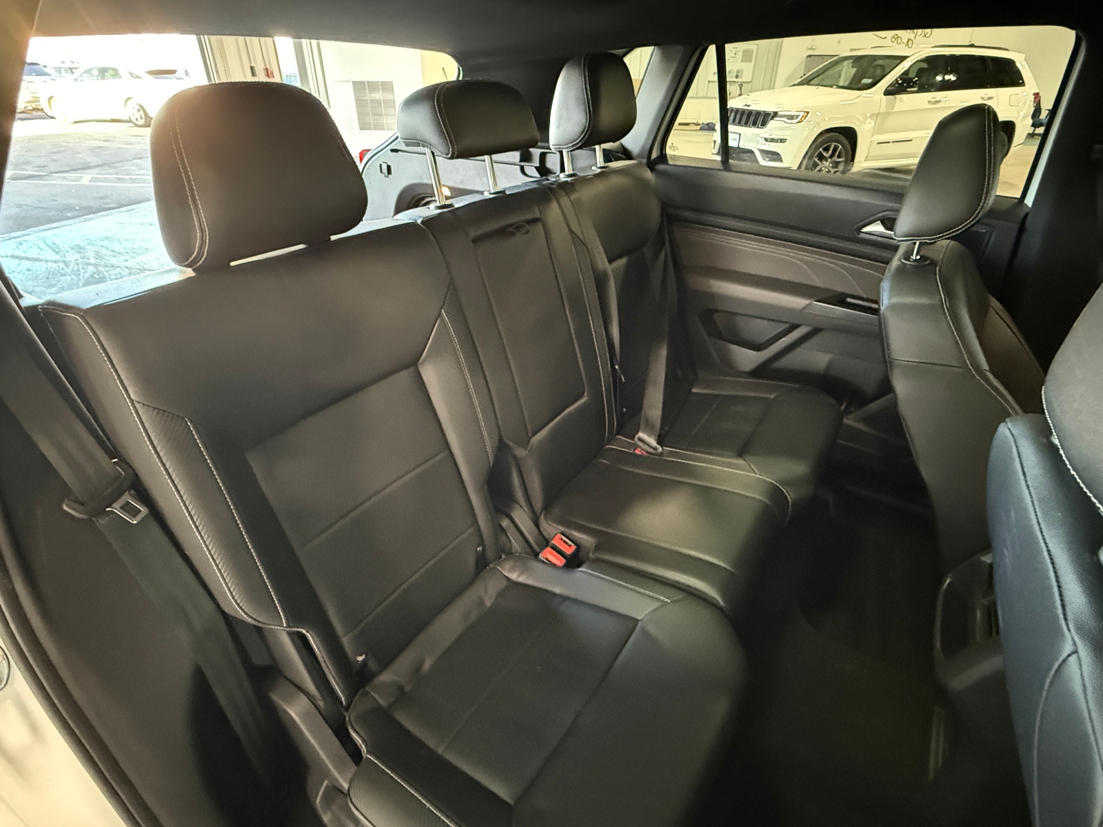 Thumbnail: 2021 Volkswagen Atlas - 5