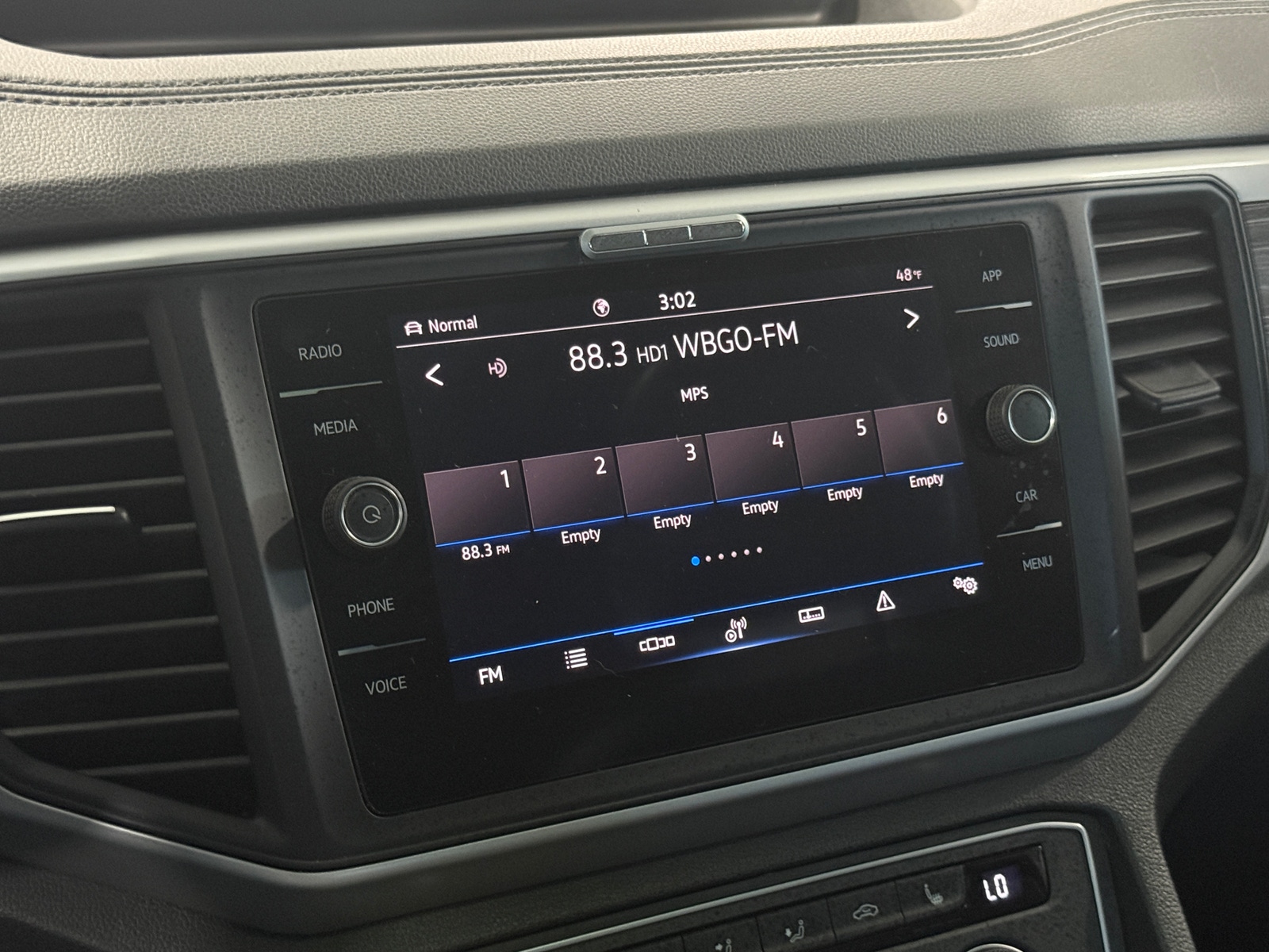 Thumbnail: 2021 Volkswagen Atlas - 3