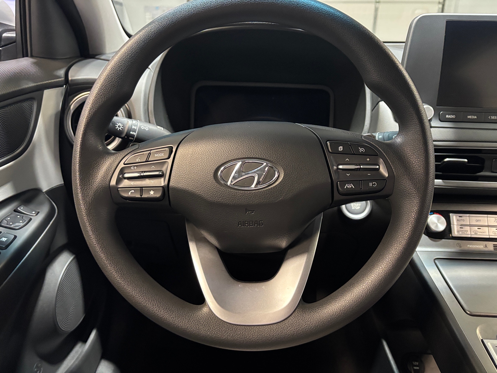 Thumbnail: 2023 Hyundai Kona - 5