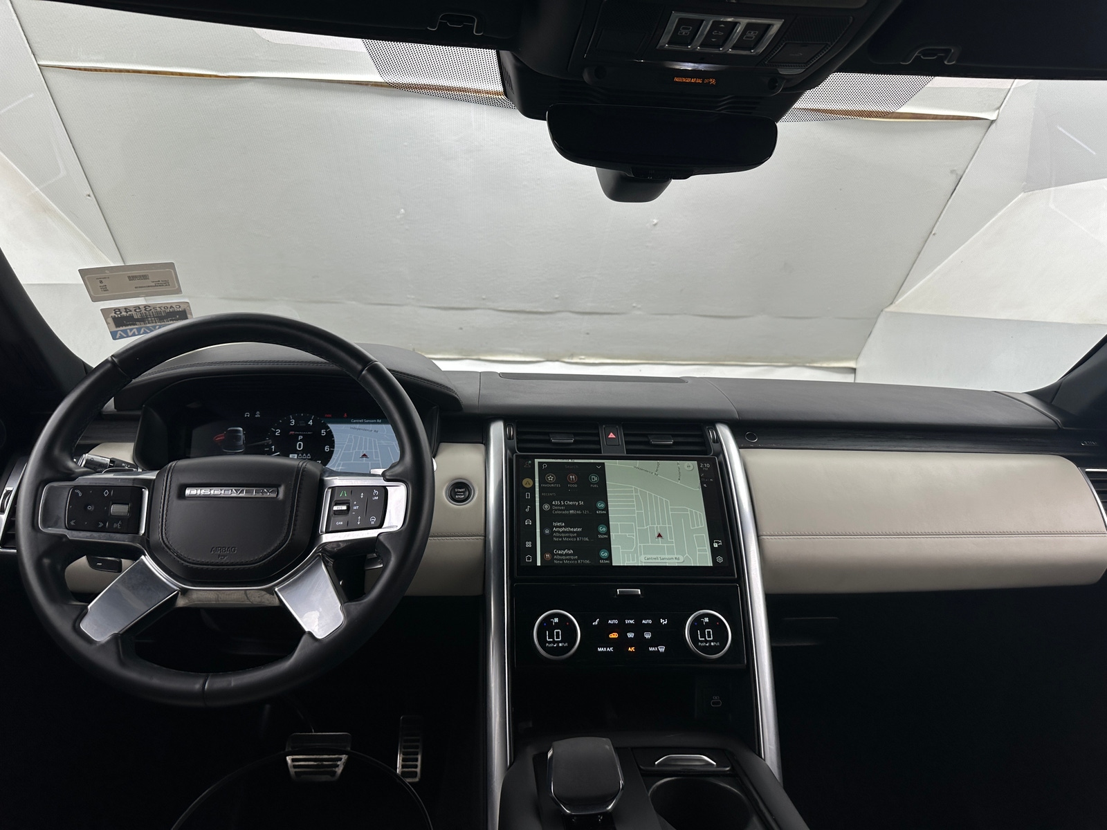 Thumbnail: 2021 Land Rover Discovery - 2