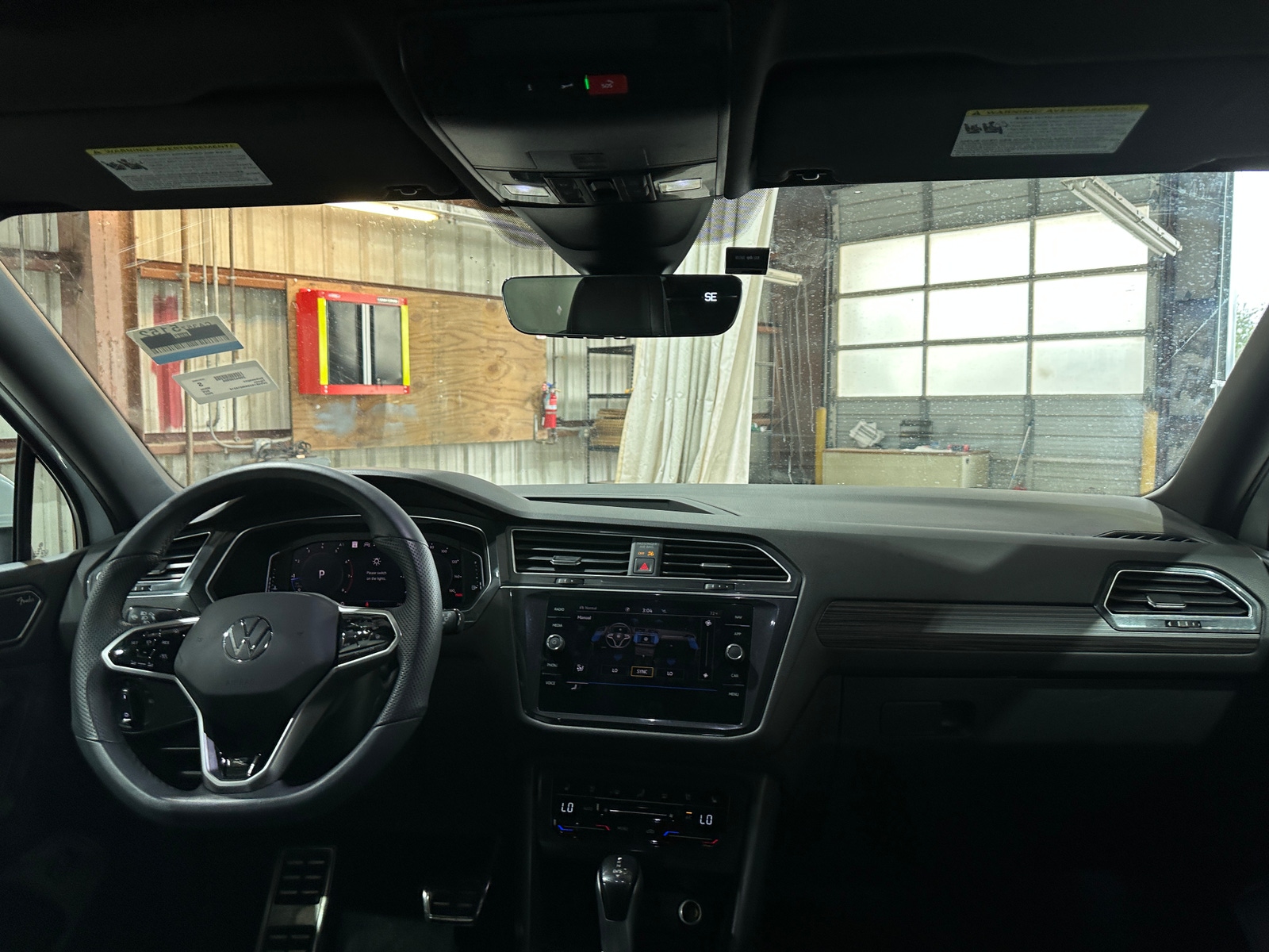 Thumbnail: 2022 Volkswagen Tiguan - 2