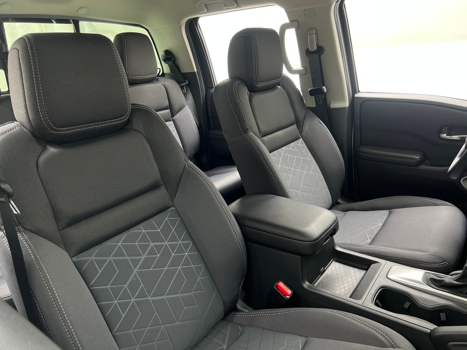 Thumbnail: 2025 Nissan Frontier - 2