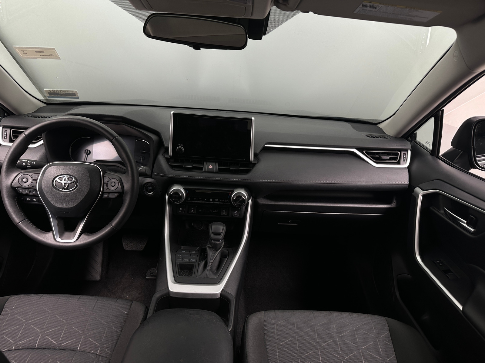 Thumbnail: 2024 Toyota RAV4 - 3