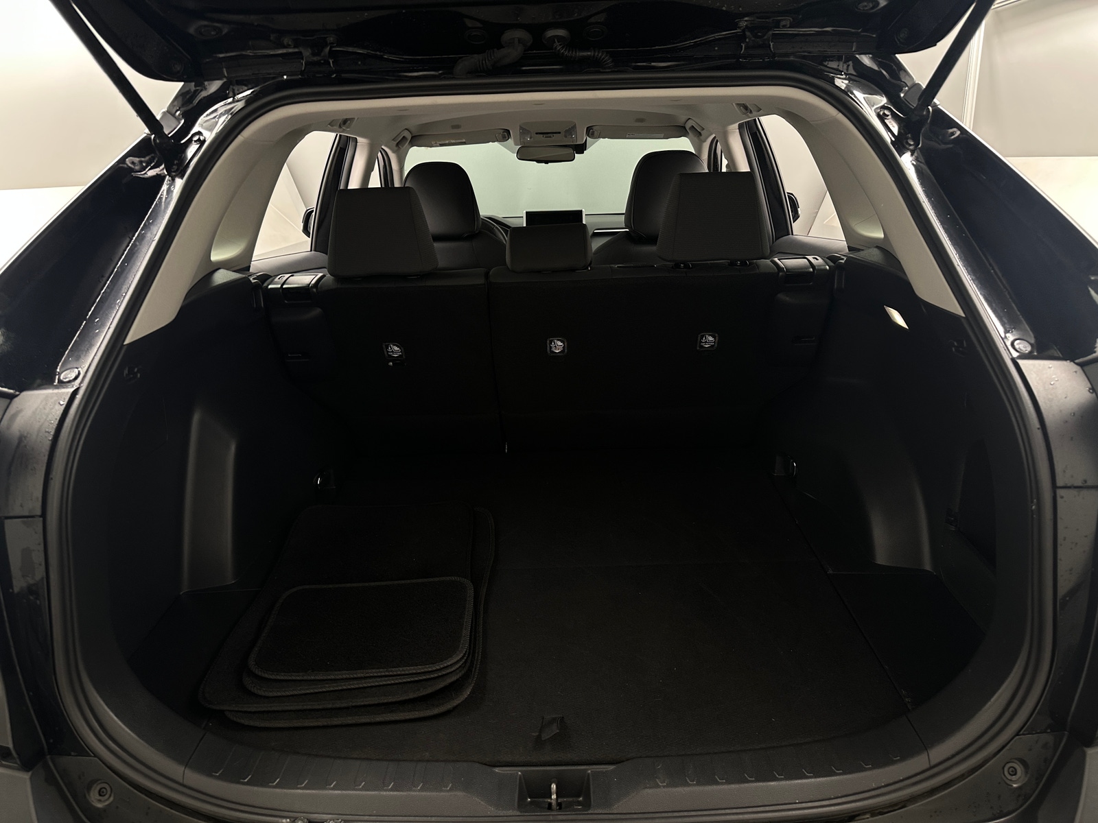 Thumbnail: 2024 Toyota RAV4 - 7