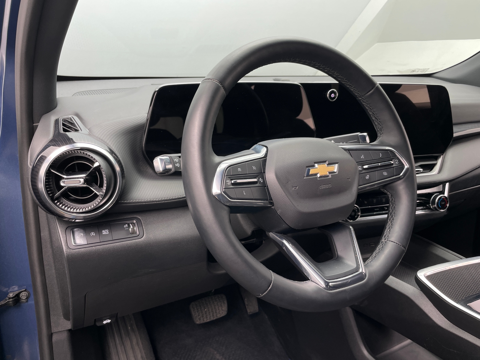 Thumbnail: 2025 Chevrolet Equinox - 5