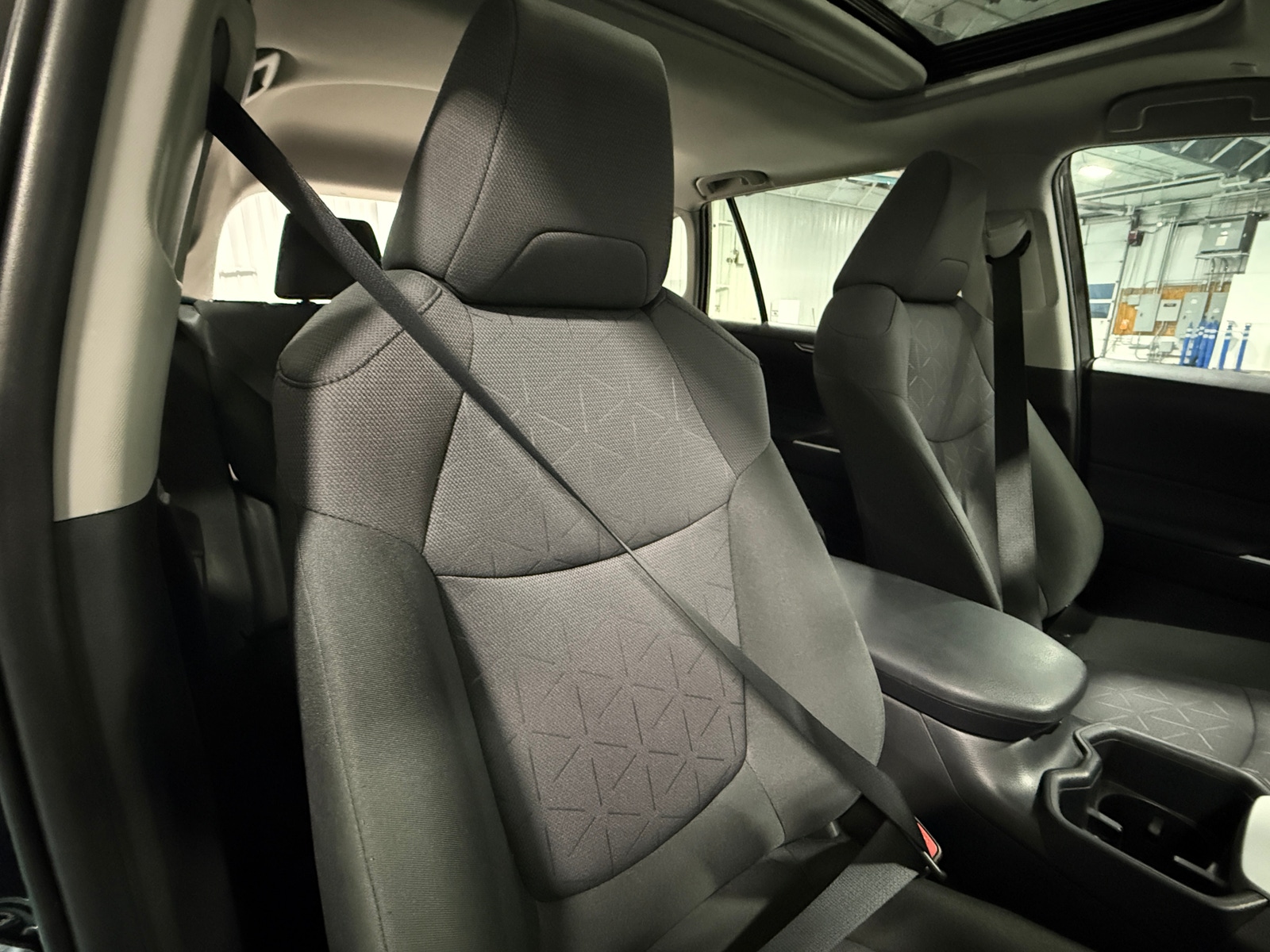 Thumbnail: 2025 Toyota RAV4 - 2