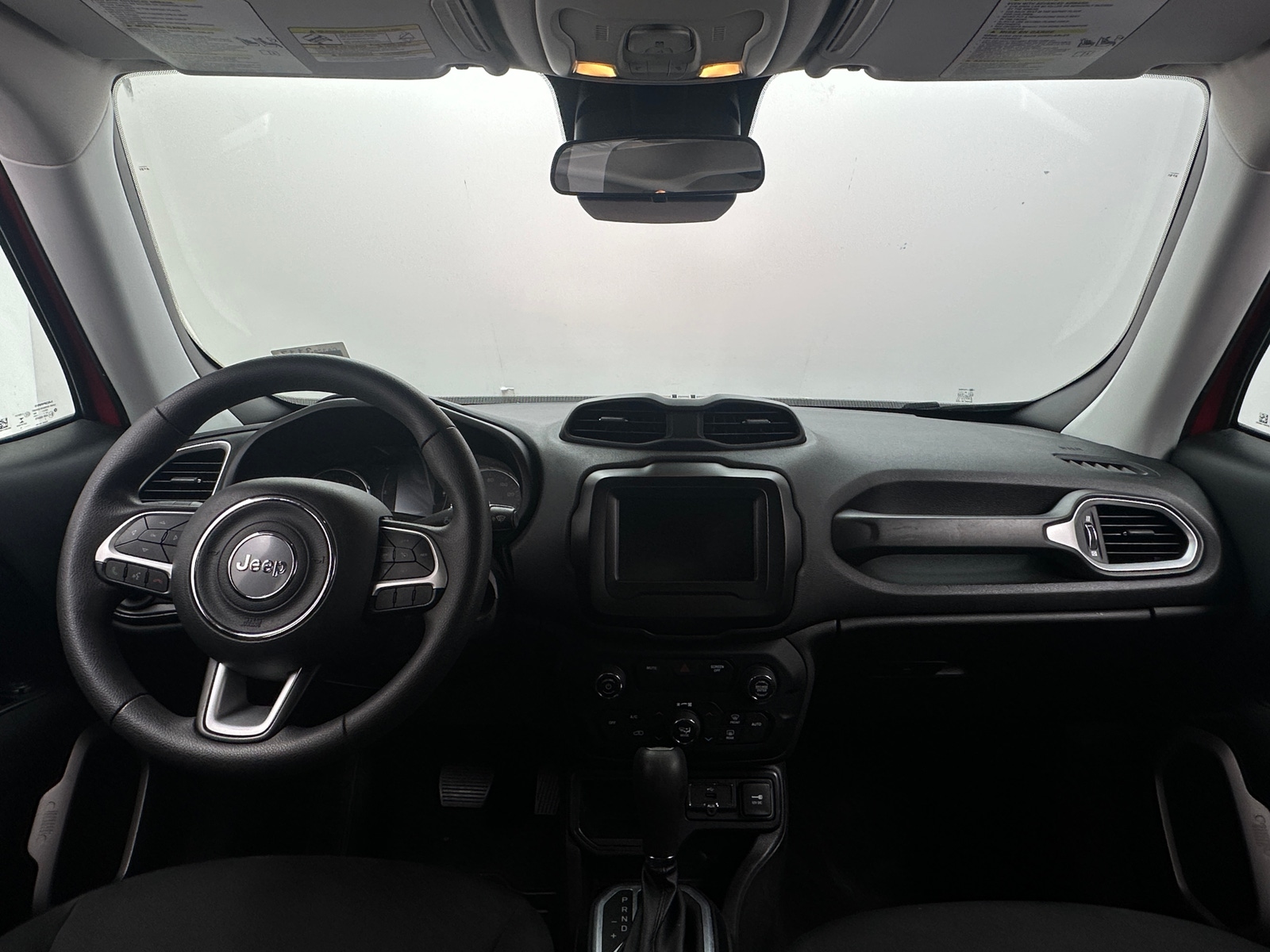 Thumbnail: 2019 Jeep Renegade - 3